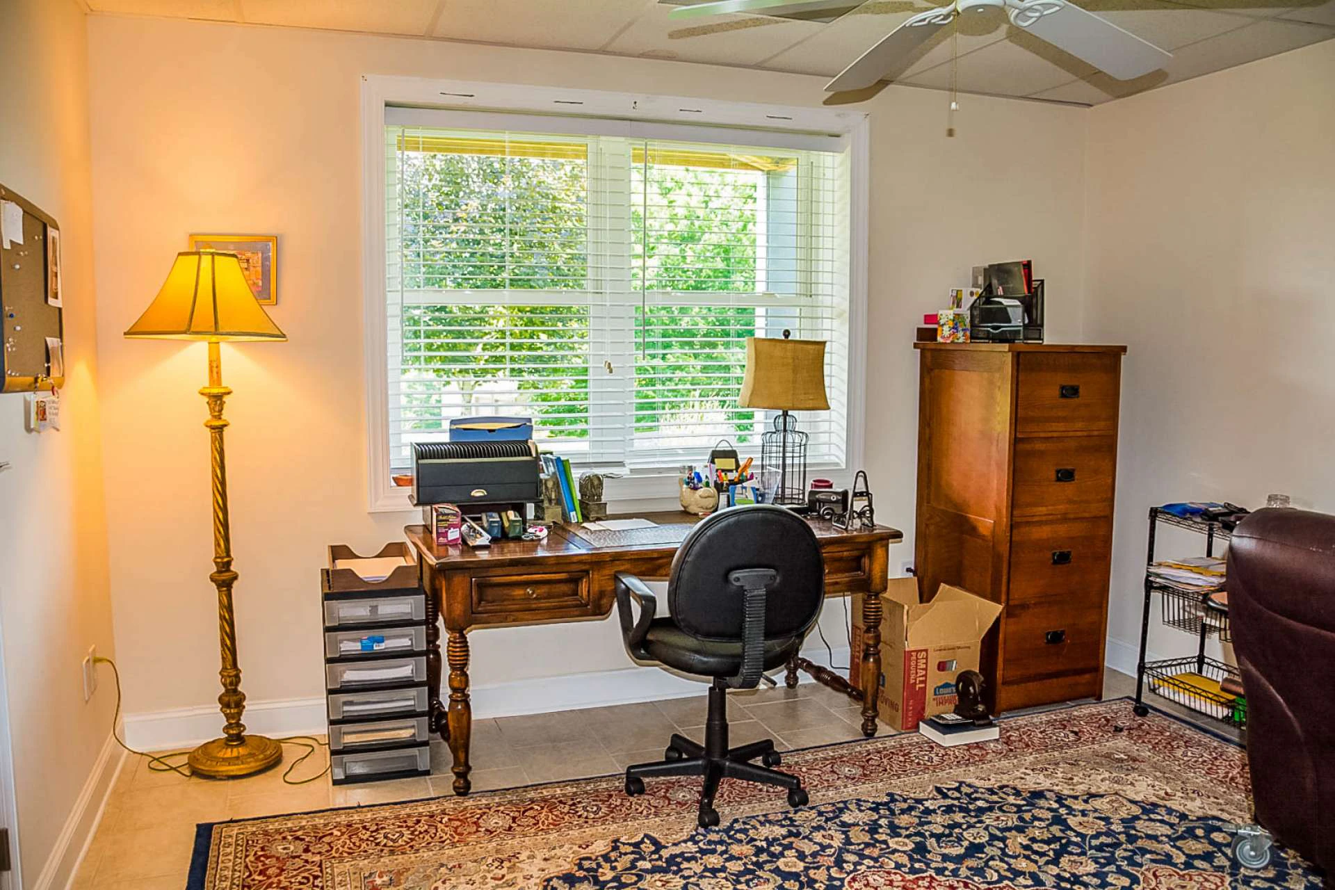 Image number 9 for the current listing