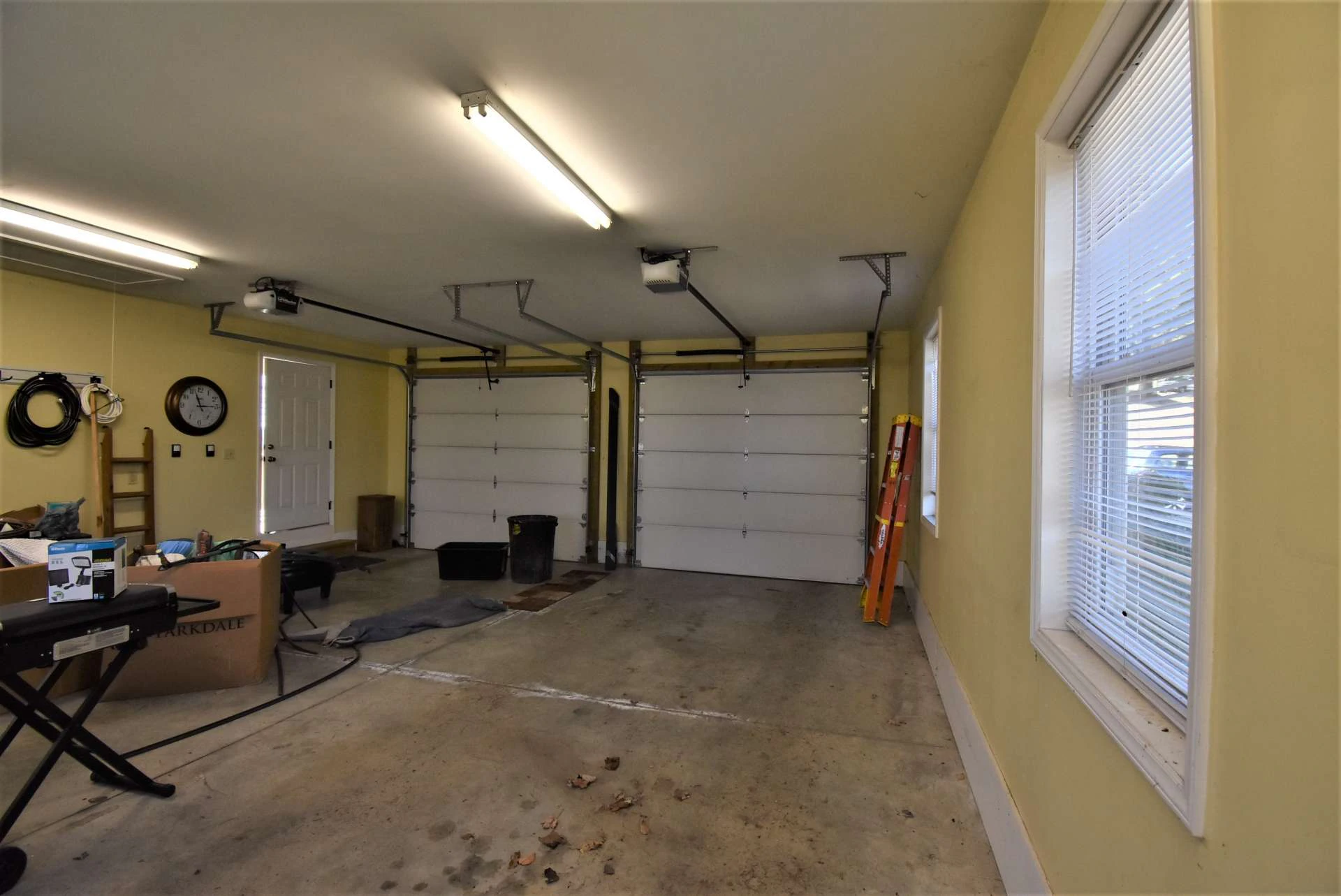 Image number 6 for the current listing