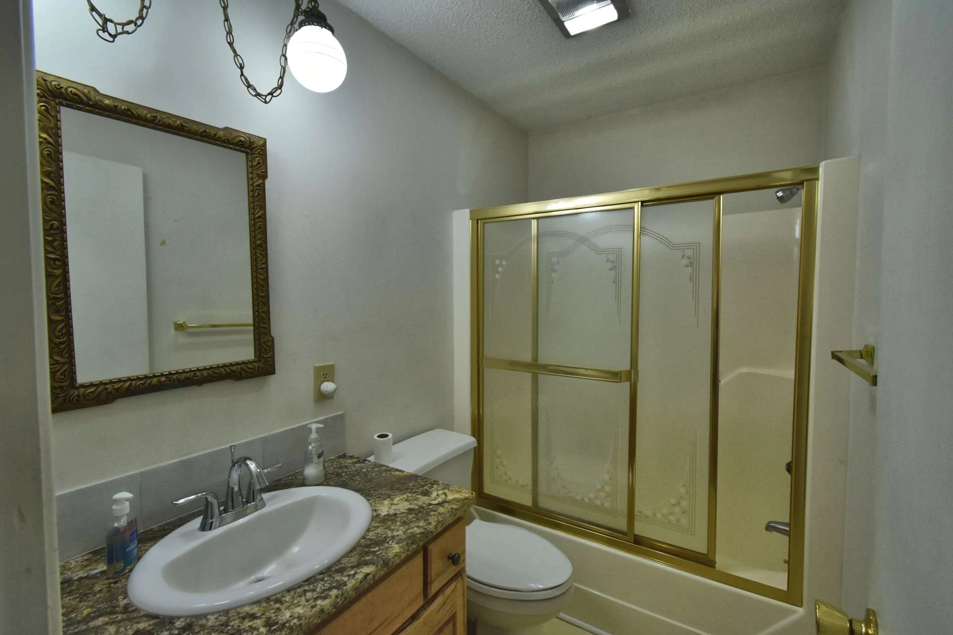 Image number 11 for the current listing