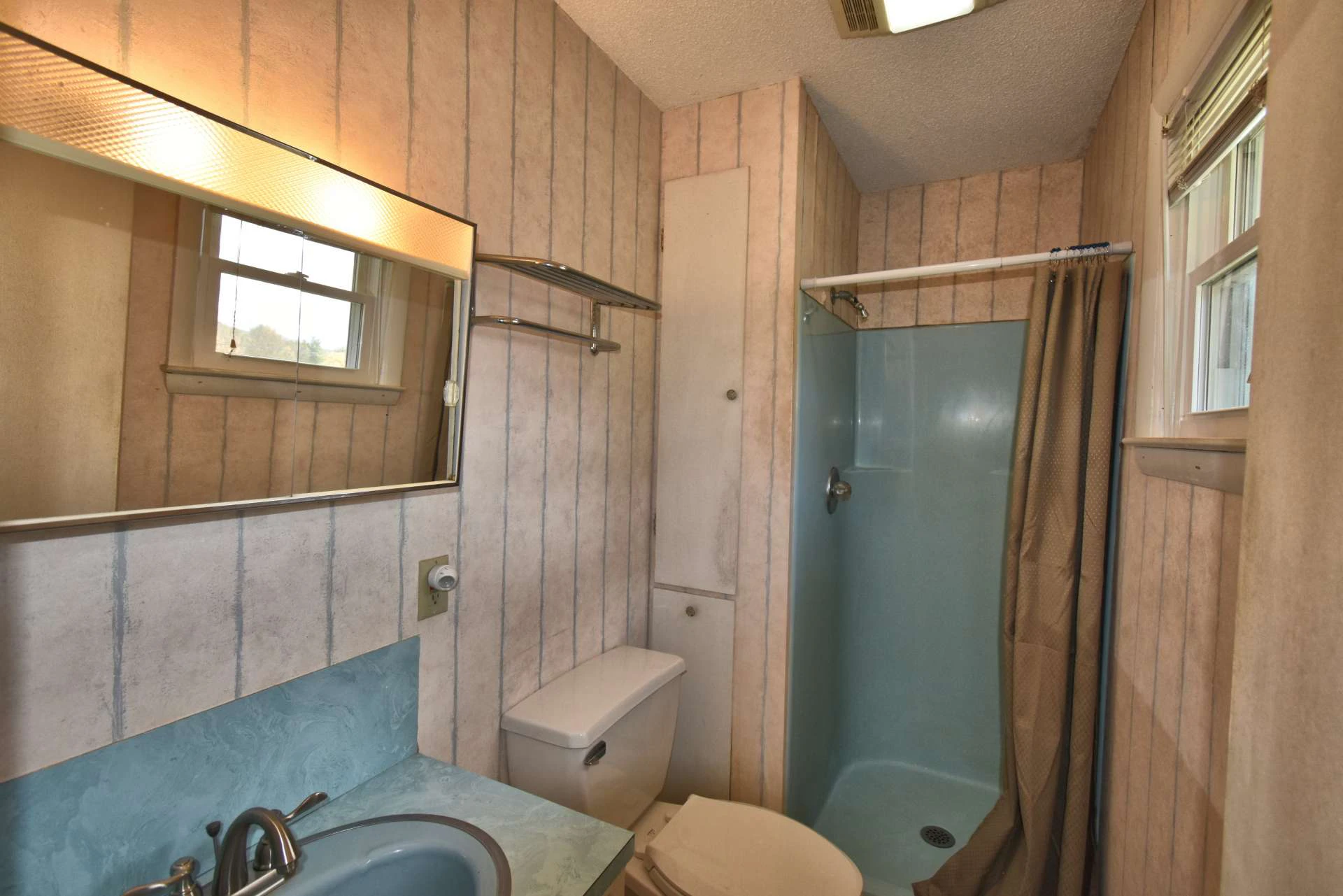 Image number 9 for the current listing