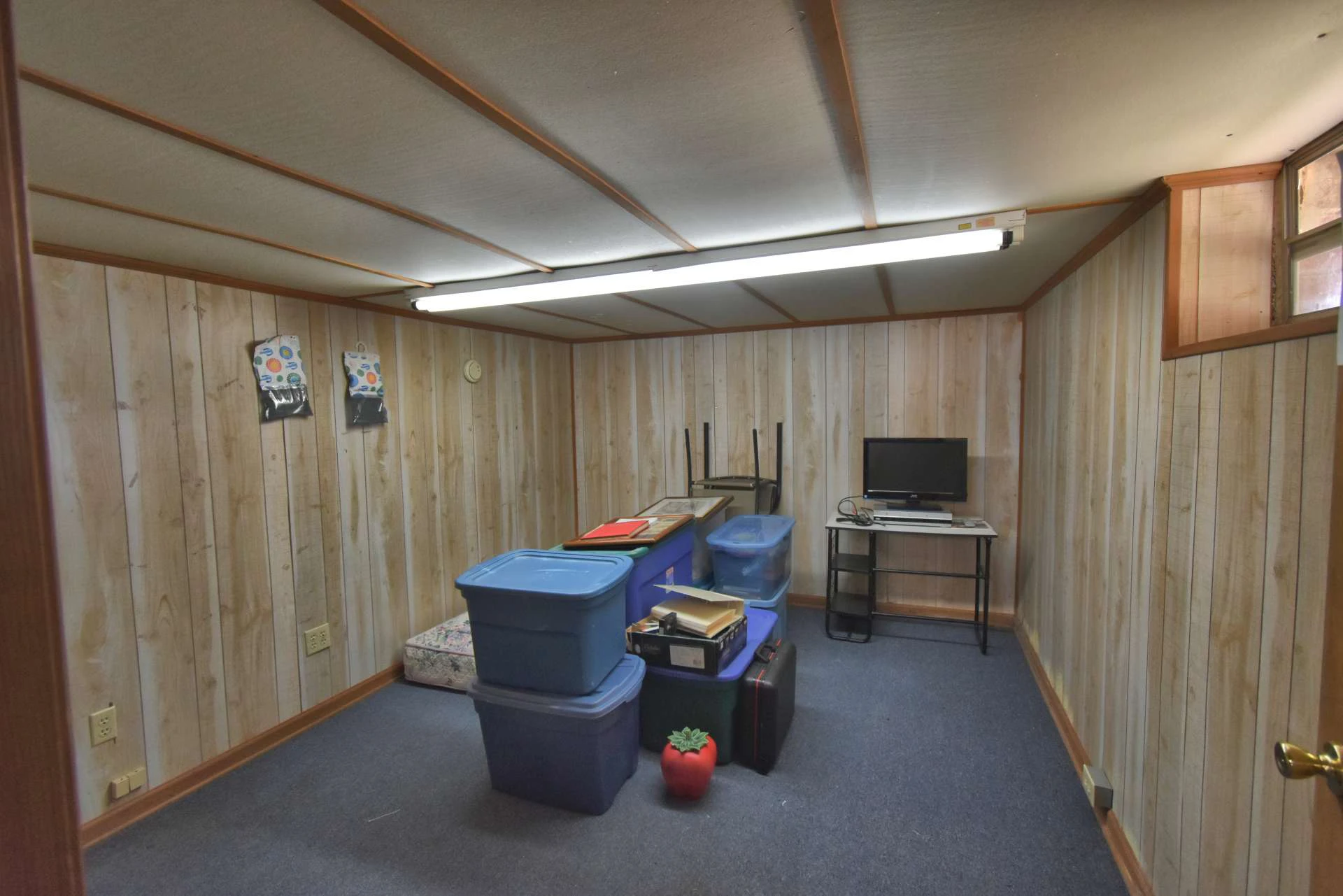 Image number 3 for the current listing