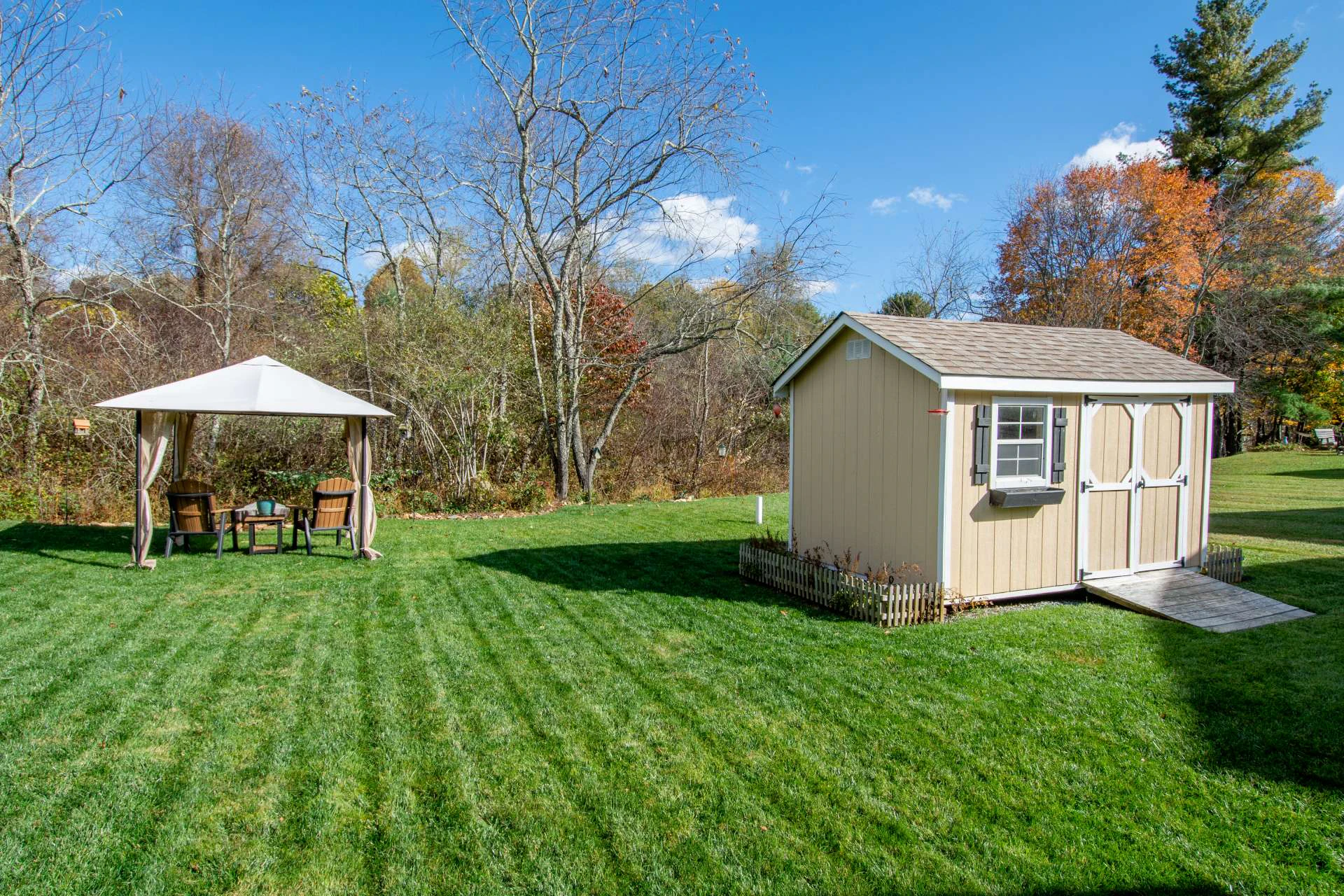Image number 10 for the current listing