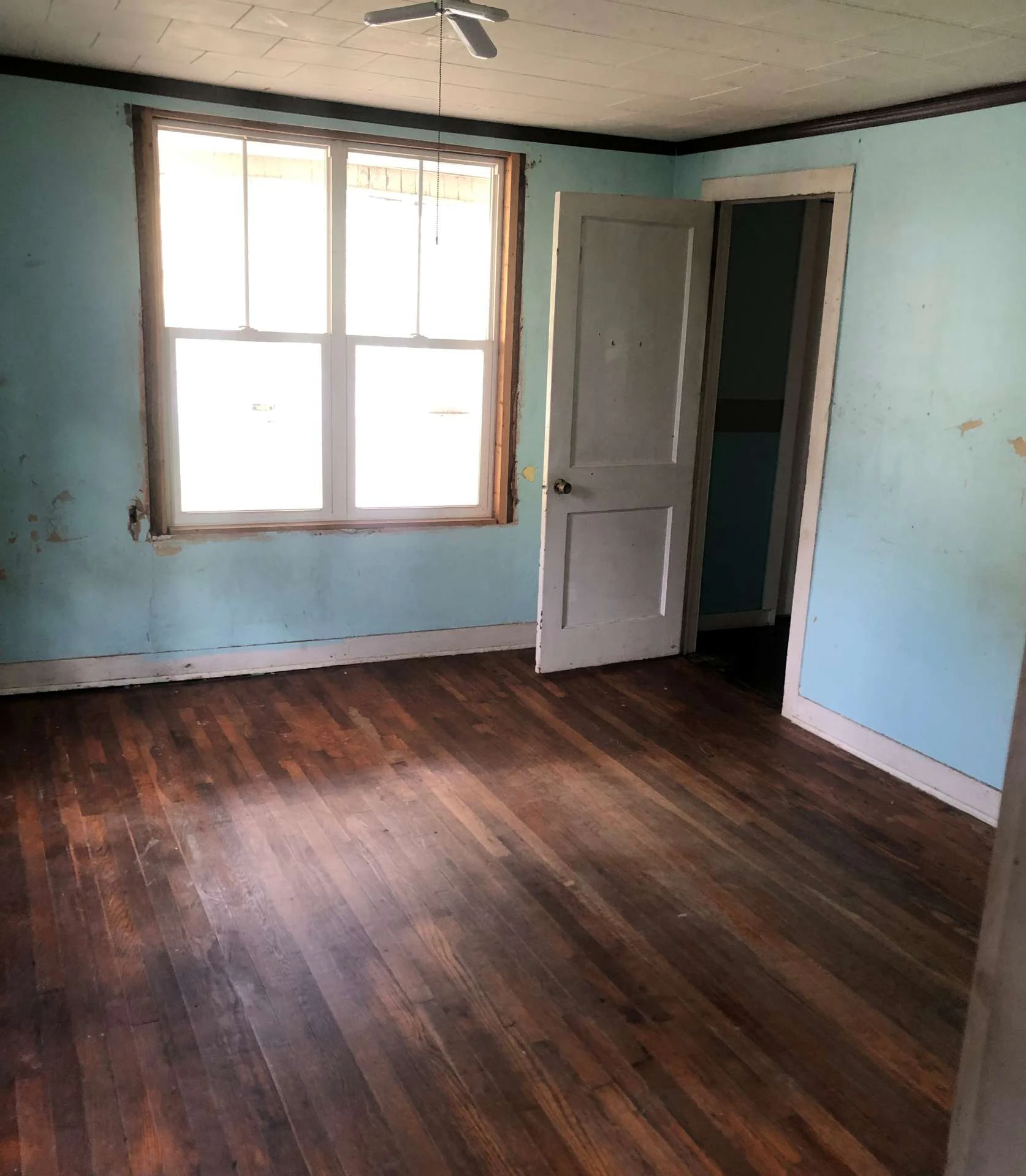 Image number 9 for the current listing