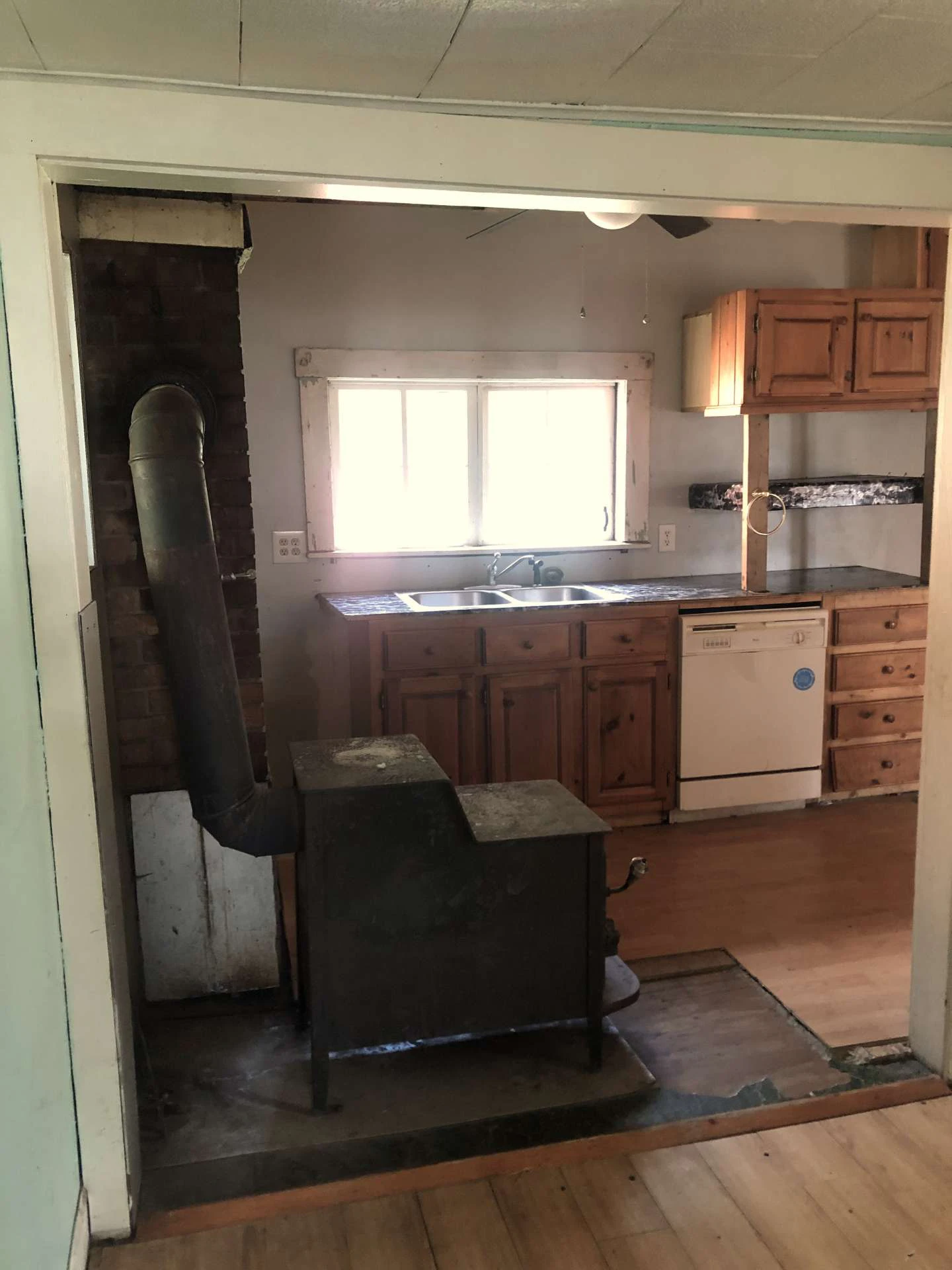 Image number 10 for the current listing