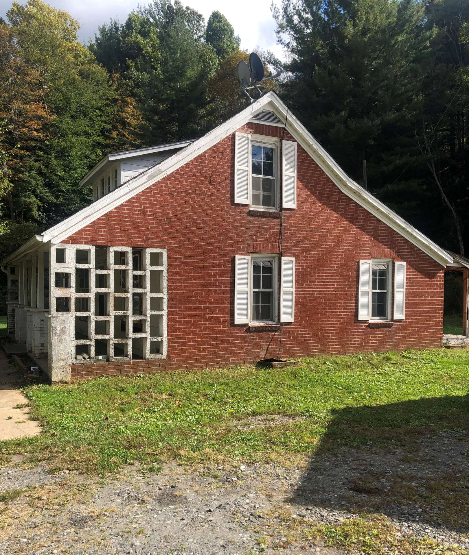 Image number 4 for the current listing