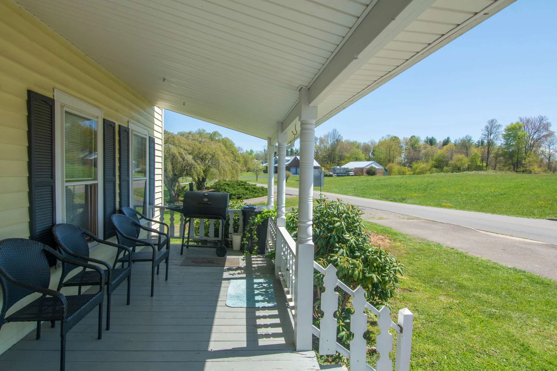 Image number 3 for the current listing