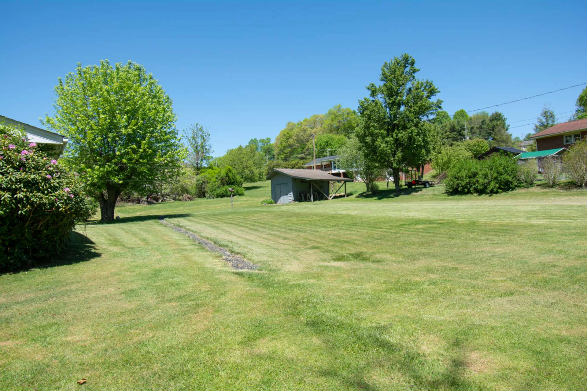 Image number 2 for the current listing