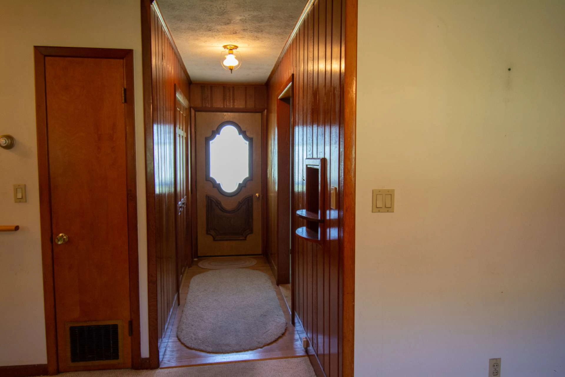 Image number 8 for the current listing