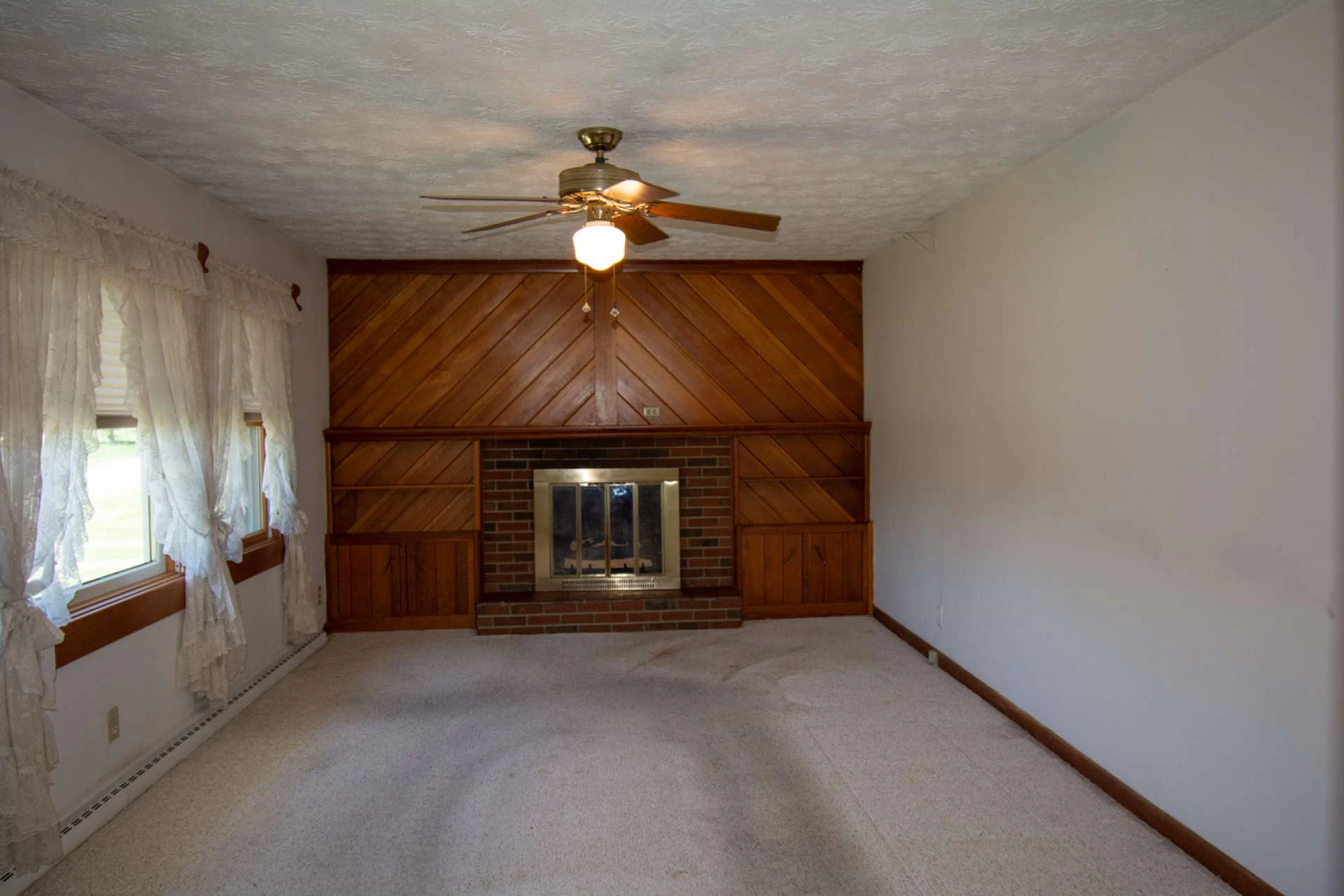 Image number 5 for the current listing