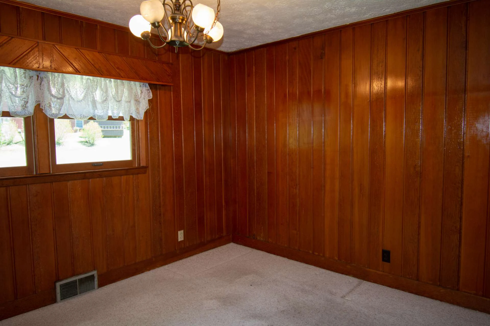 Image number 3 for the current listing