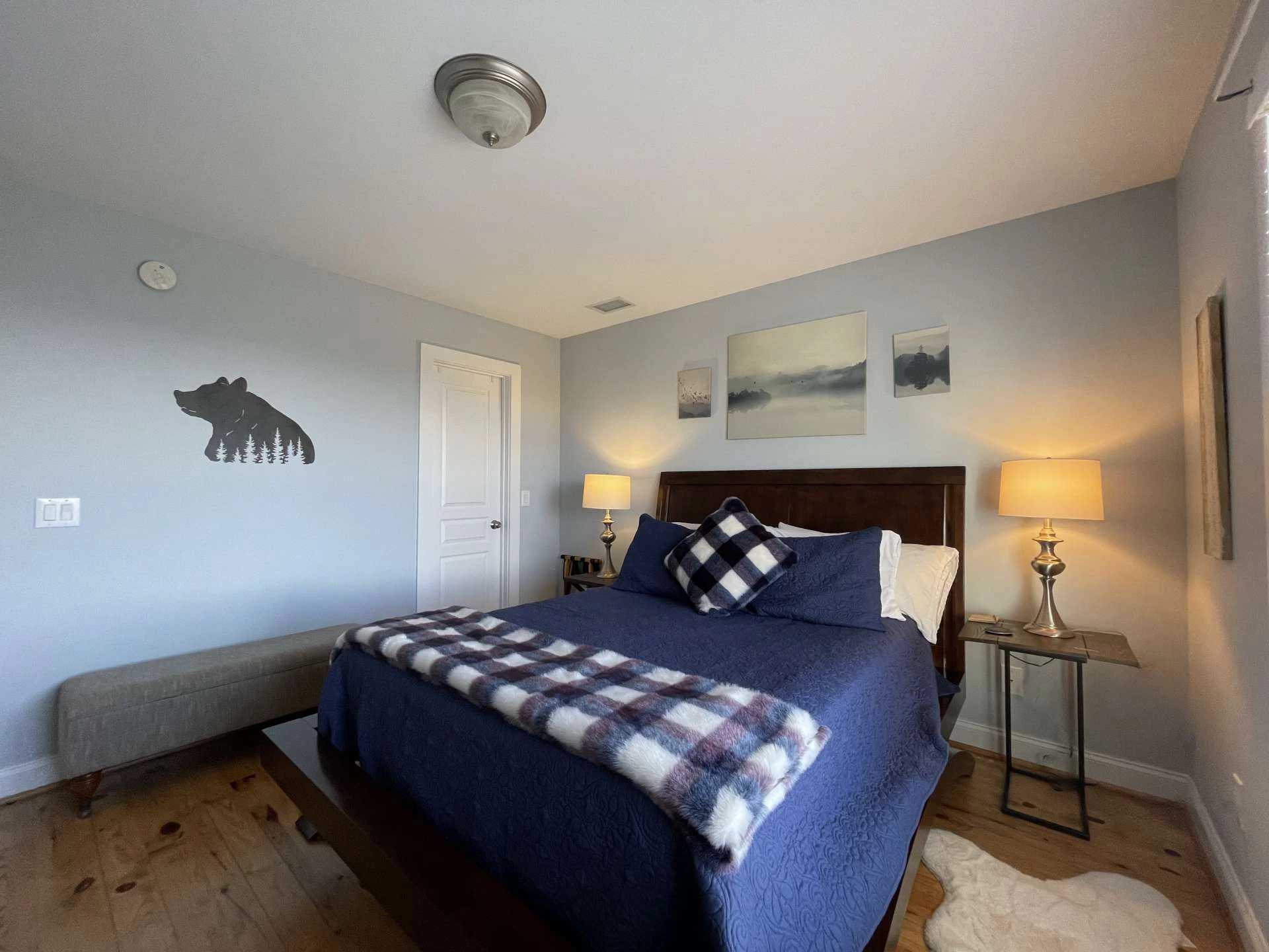 Image number 6 for the current listing
