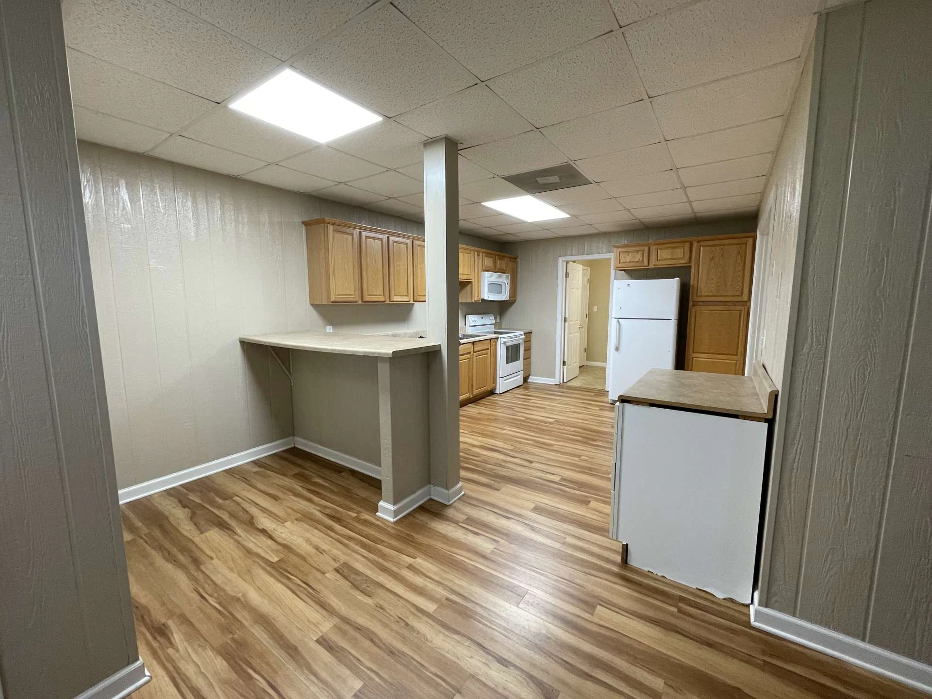 Image number 2 for the current listing