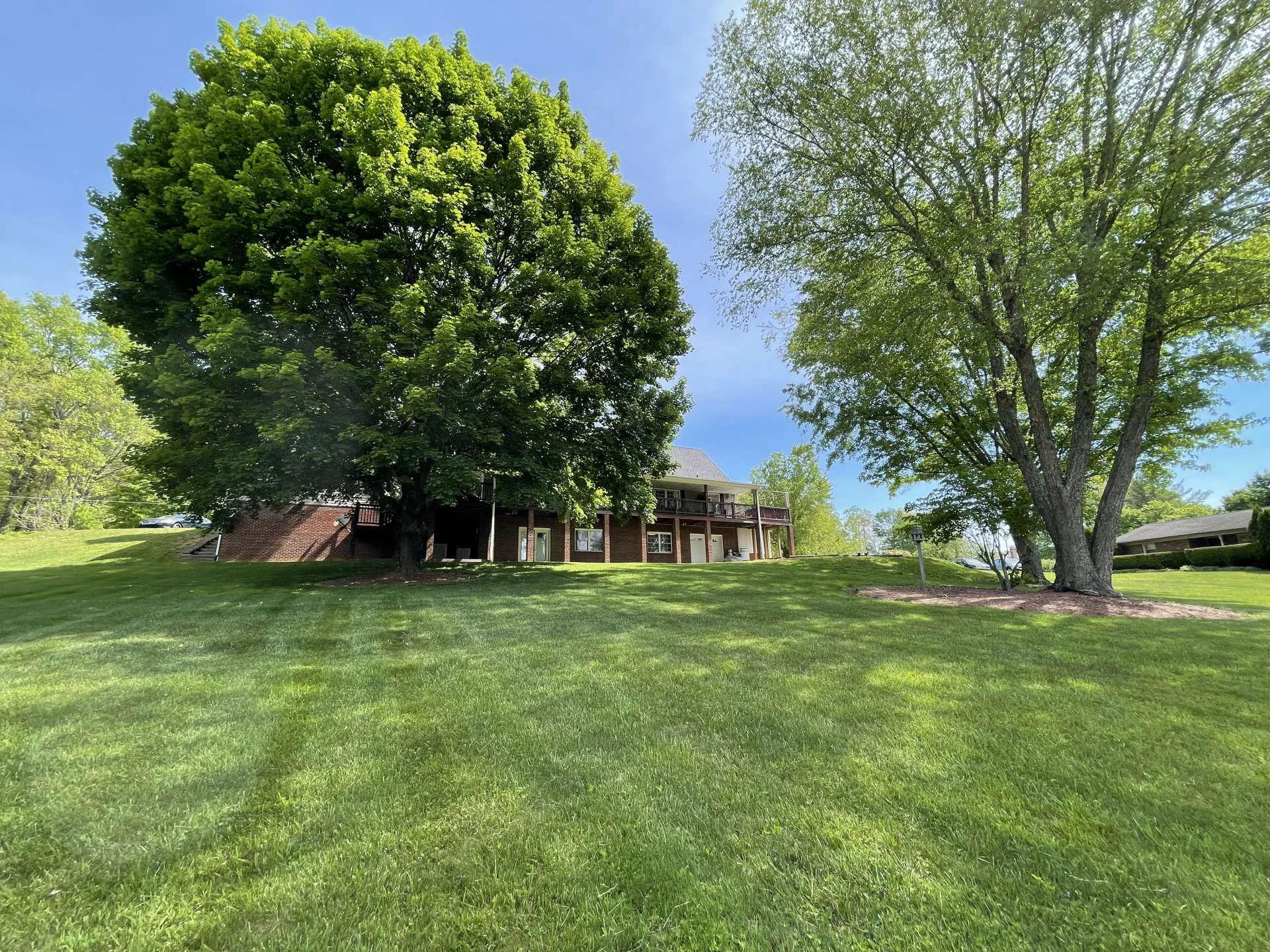 Image number 20 for the current listing