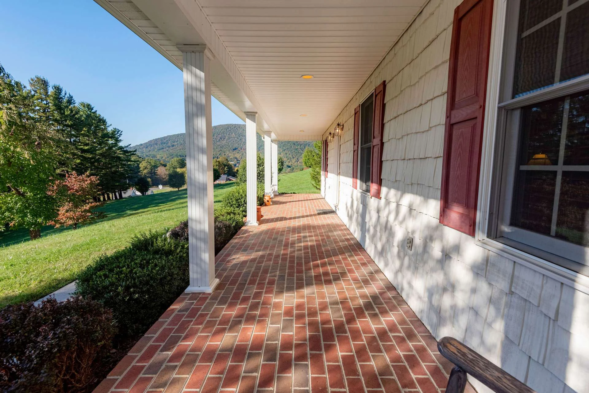 Image number 7 for the current listing