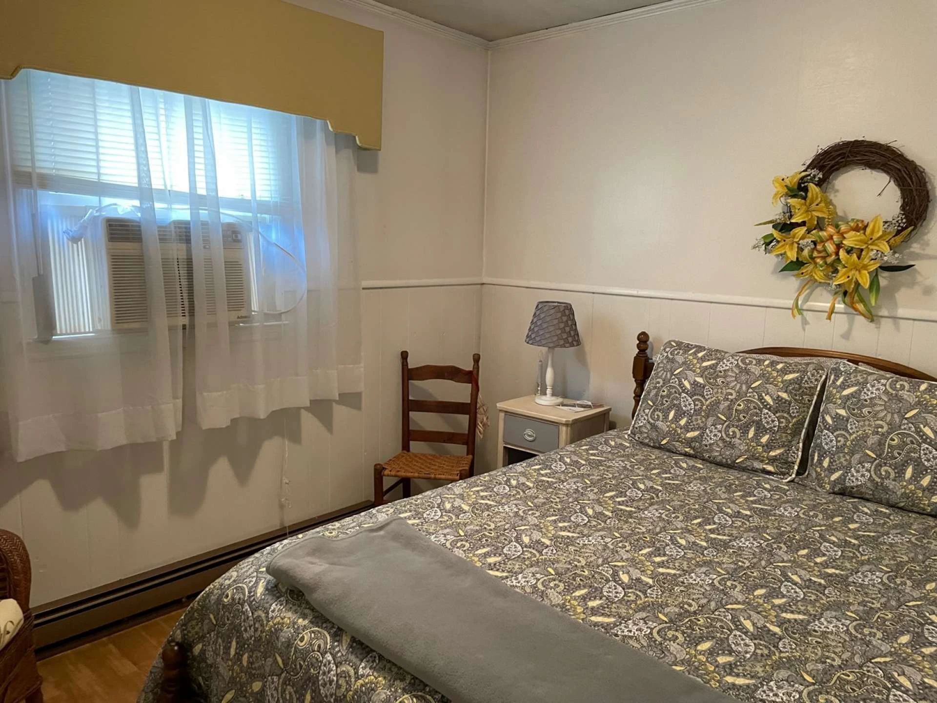 Image number 11 for the current listing