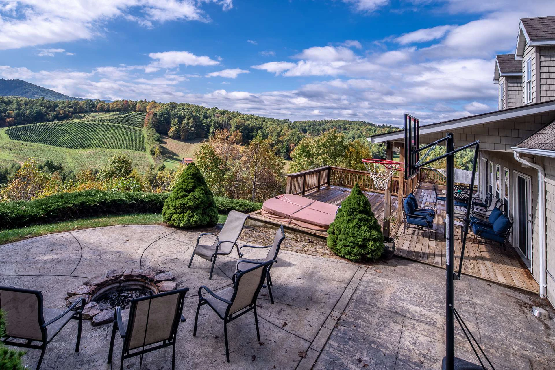 Image number 3 for the current listing