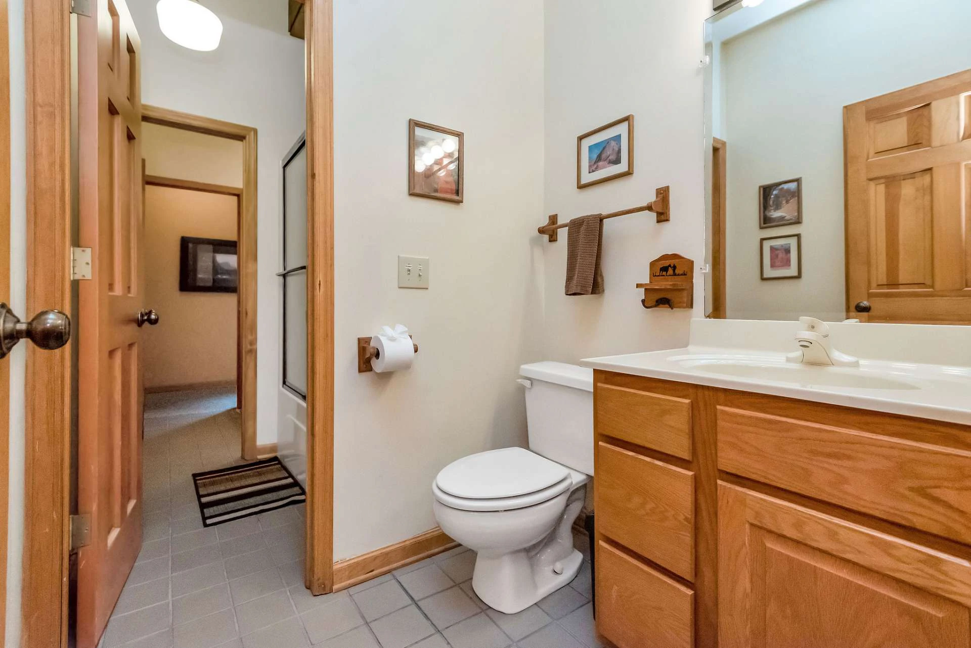 Image number 4 for the current listing