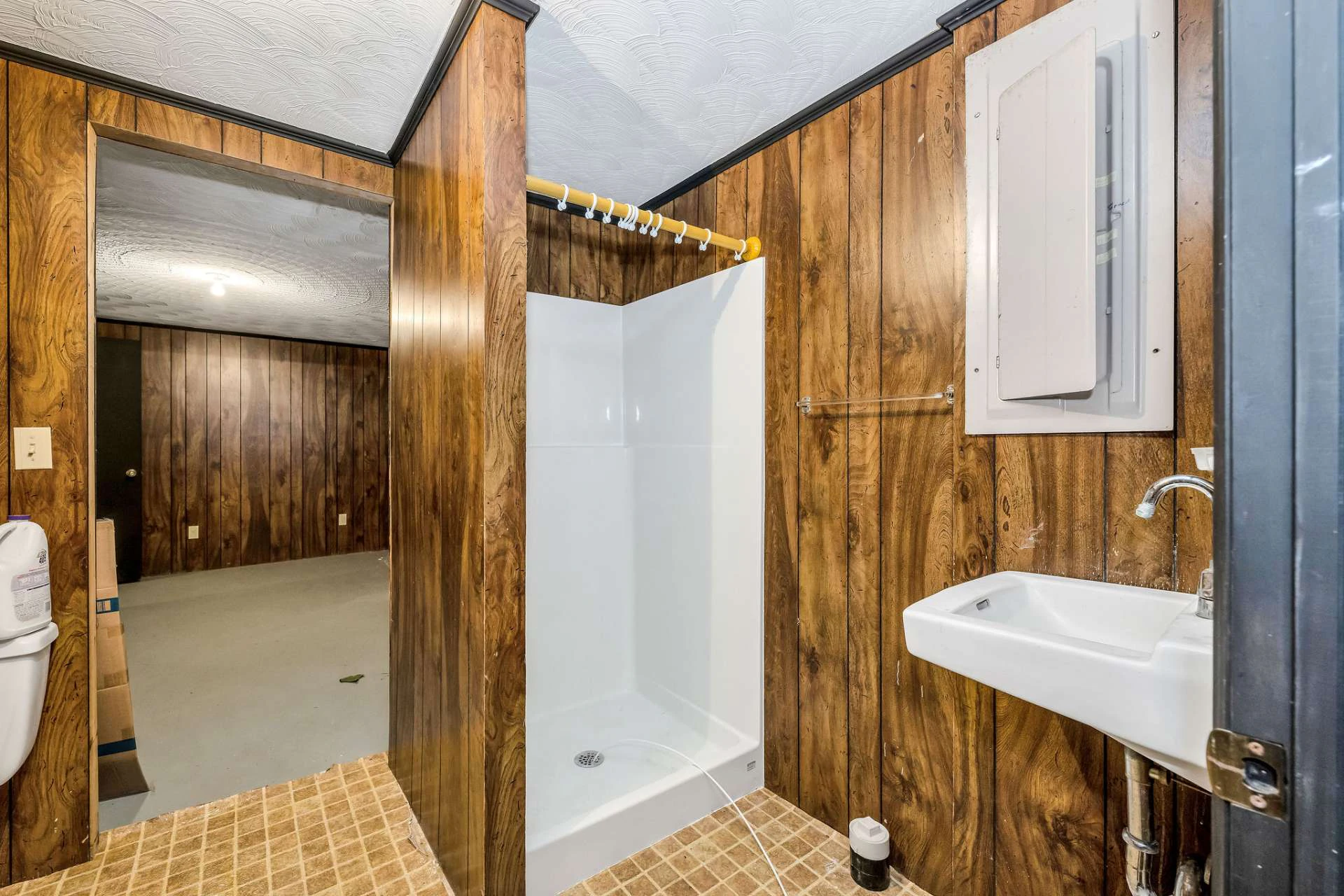 Image number 9 for the current listing