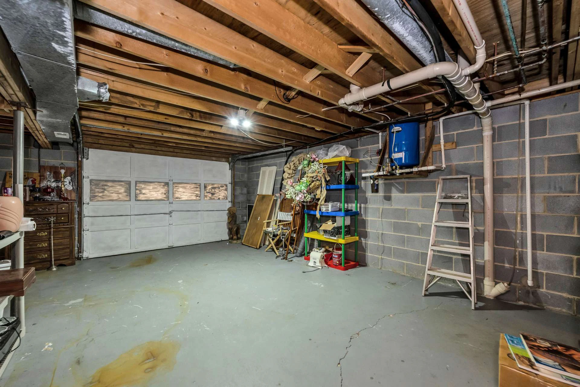 Image number 10 for the current listing