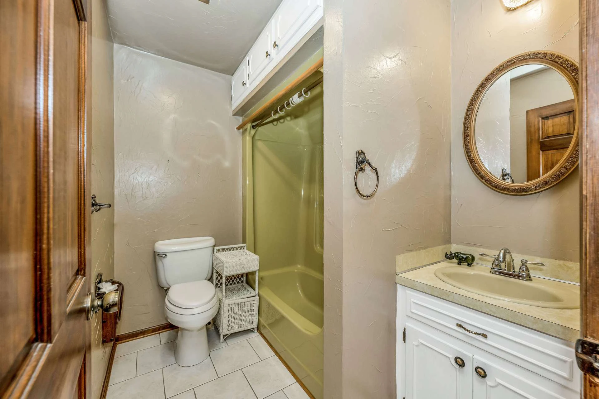 Image number 6 for the current listing