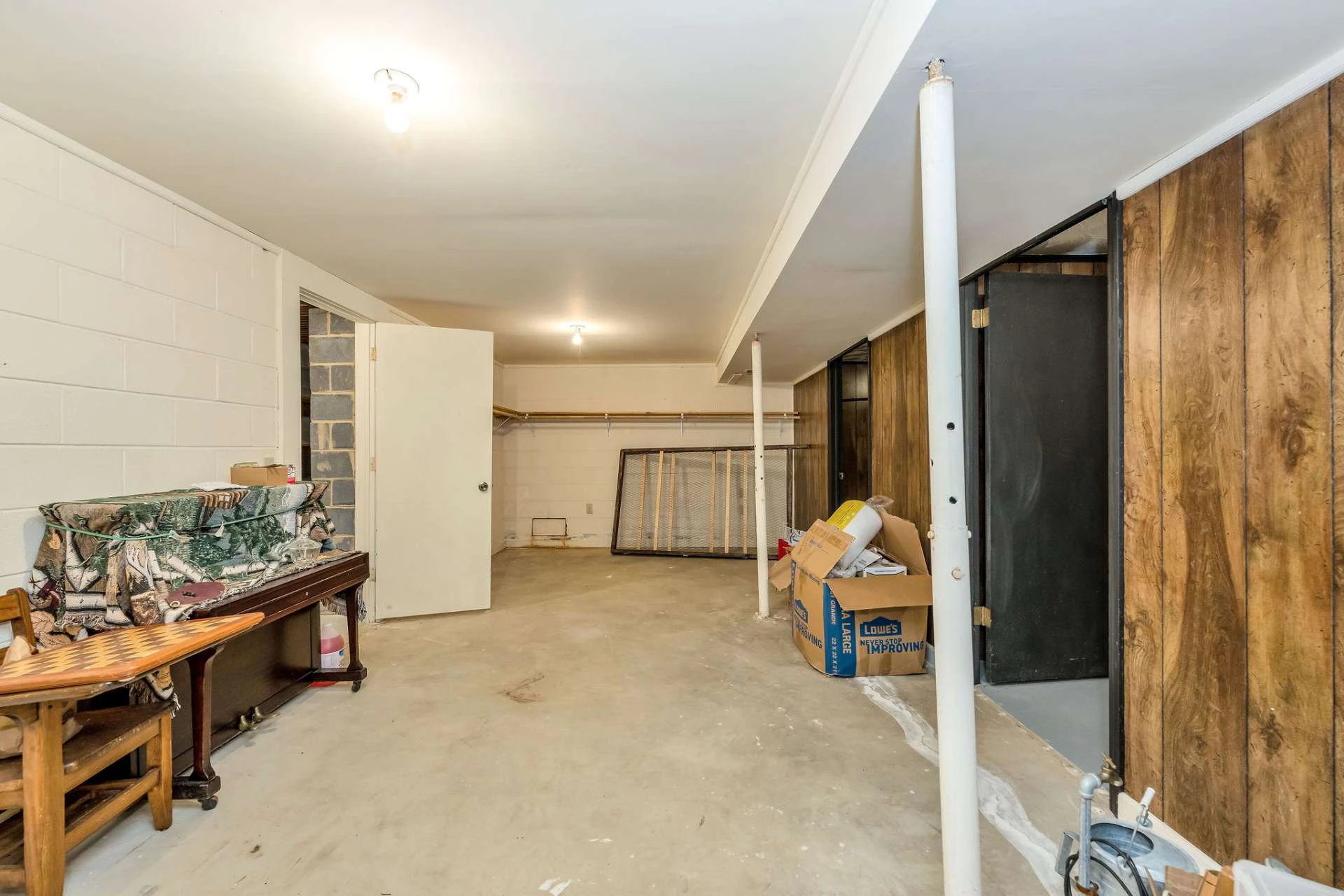 Image number 2 for the current listing