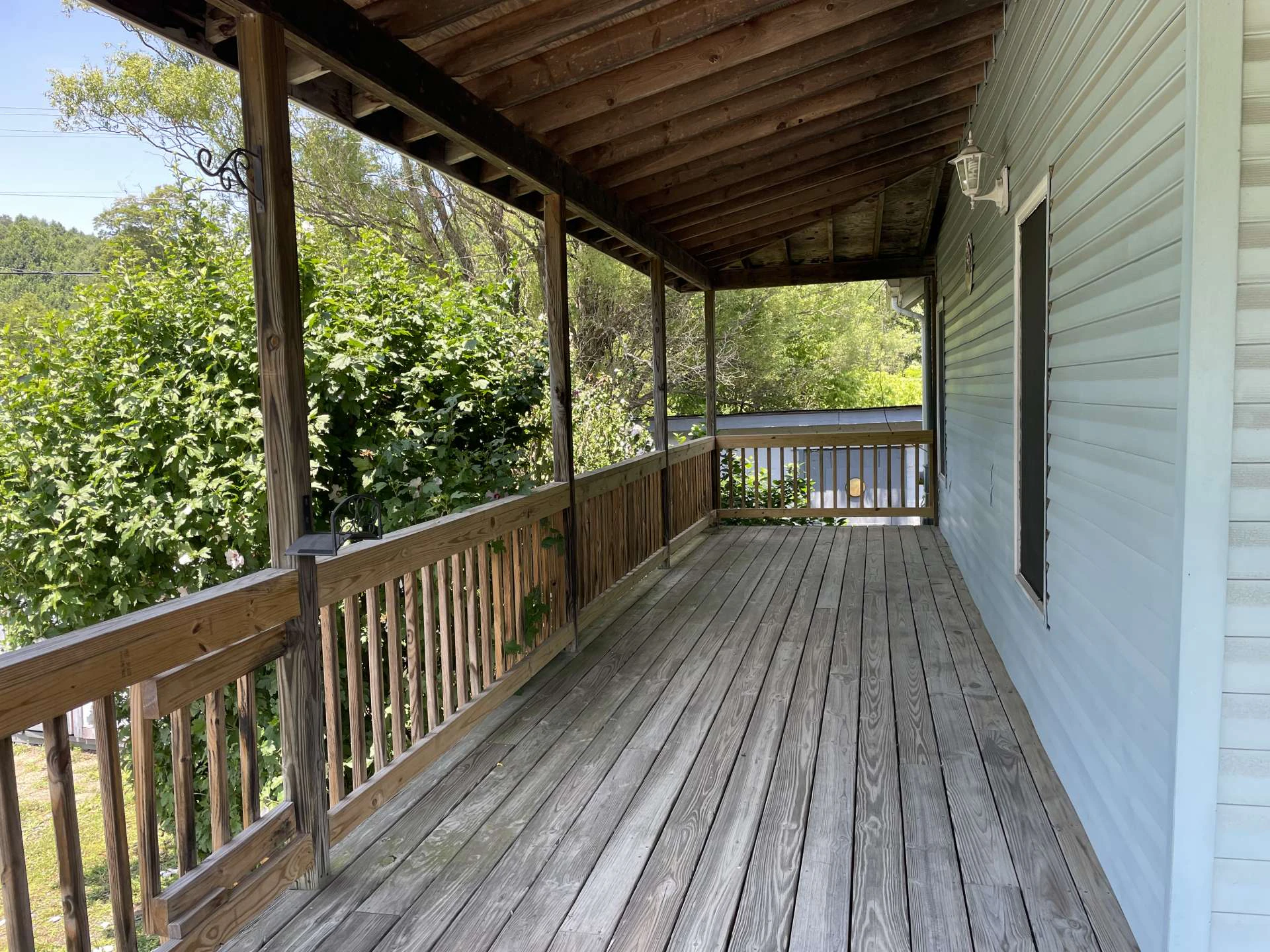 Image number 20 for the current listing