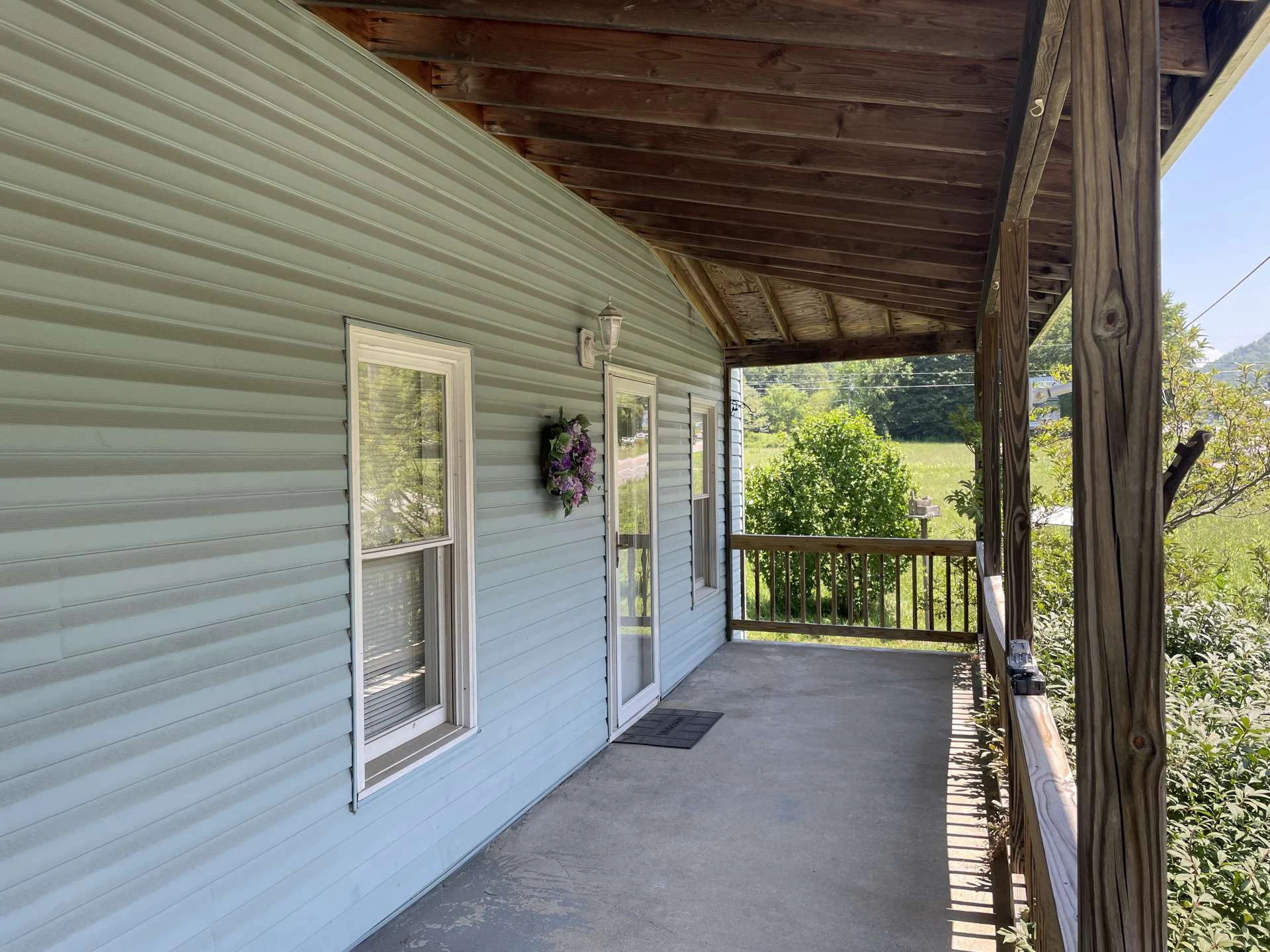 Image number 5 for the current listing