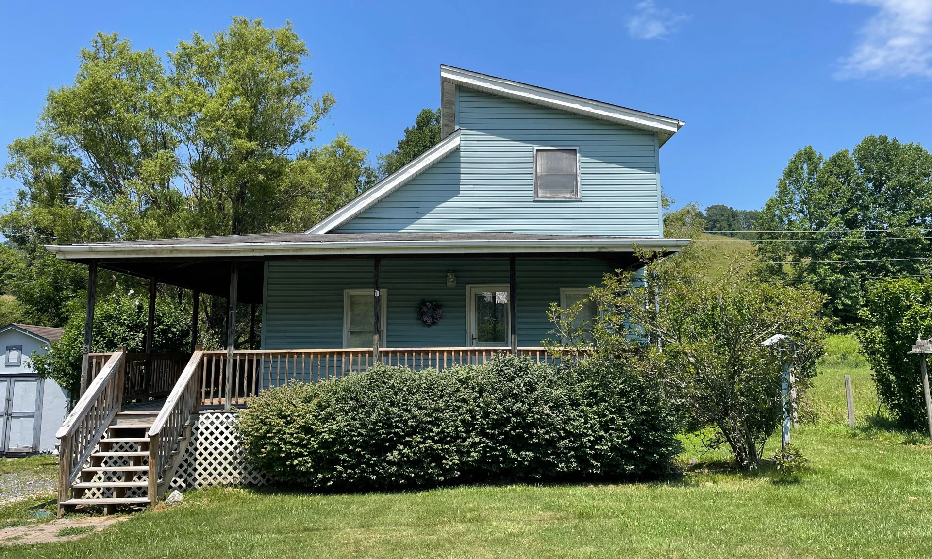 Image number 1 for the current listing