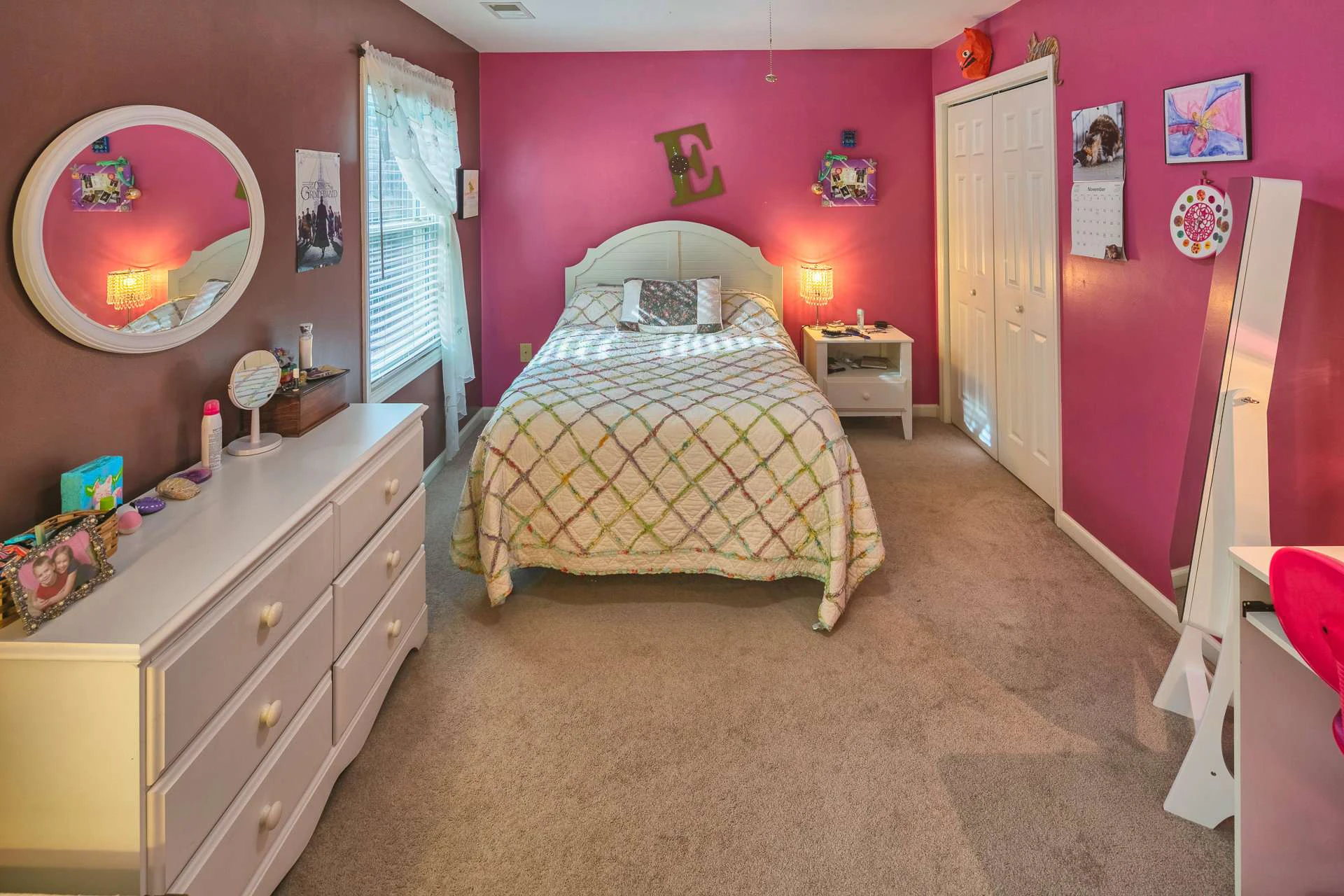 Image number 7 for the current listing