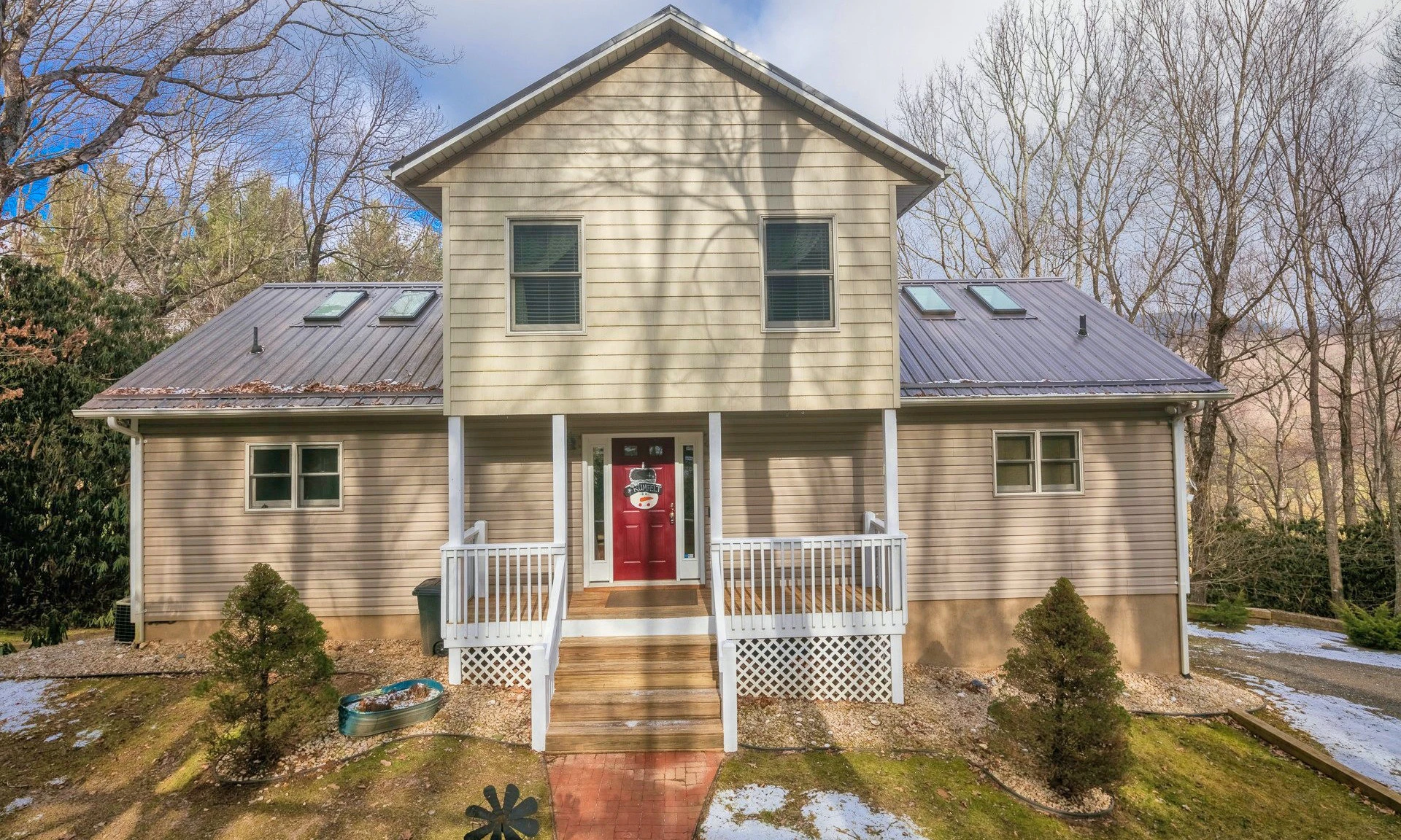 Image number 1 for the current listing