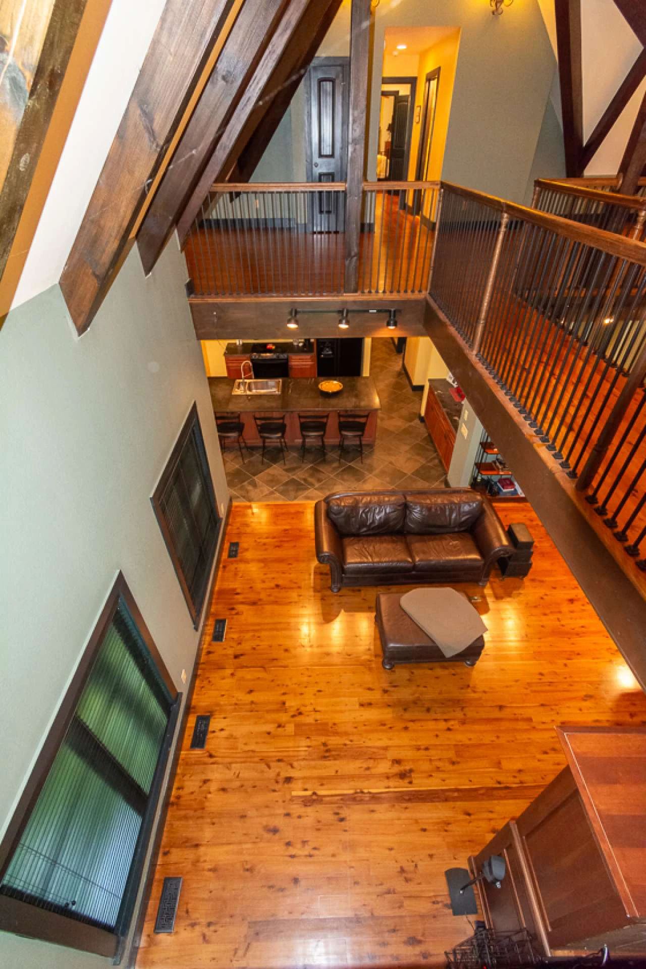Image number 3 for the current listing