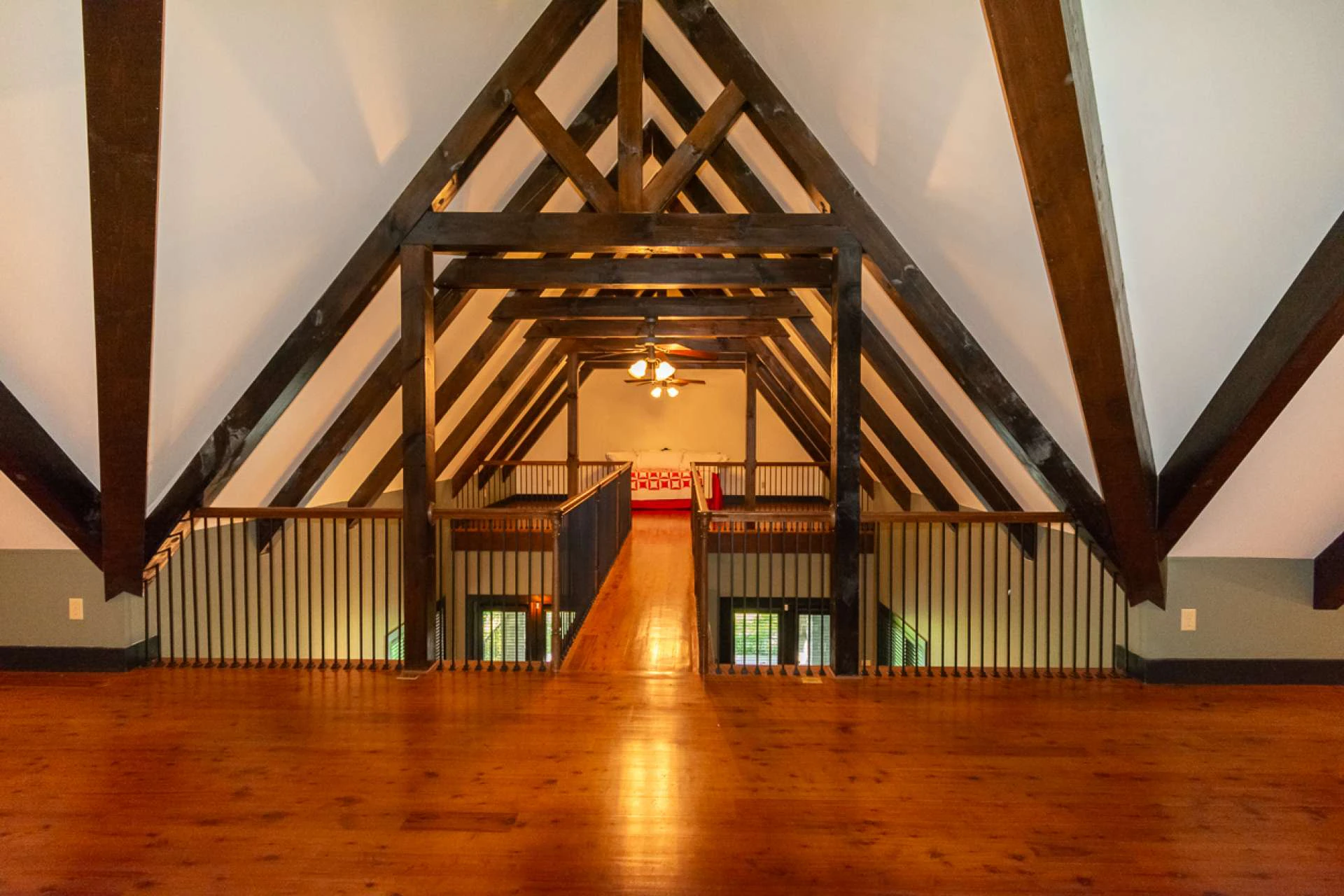 Image number 9 for the current listing
