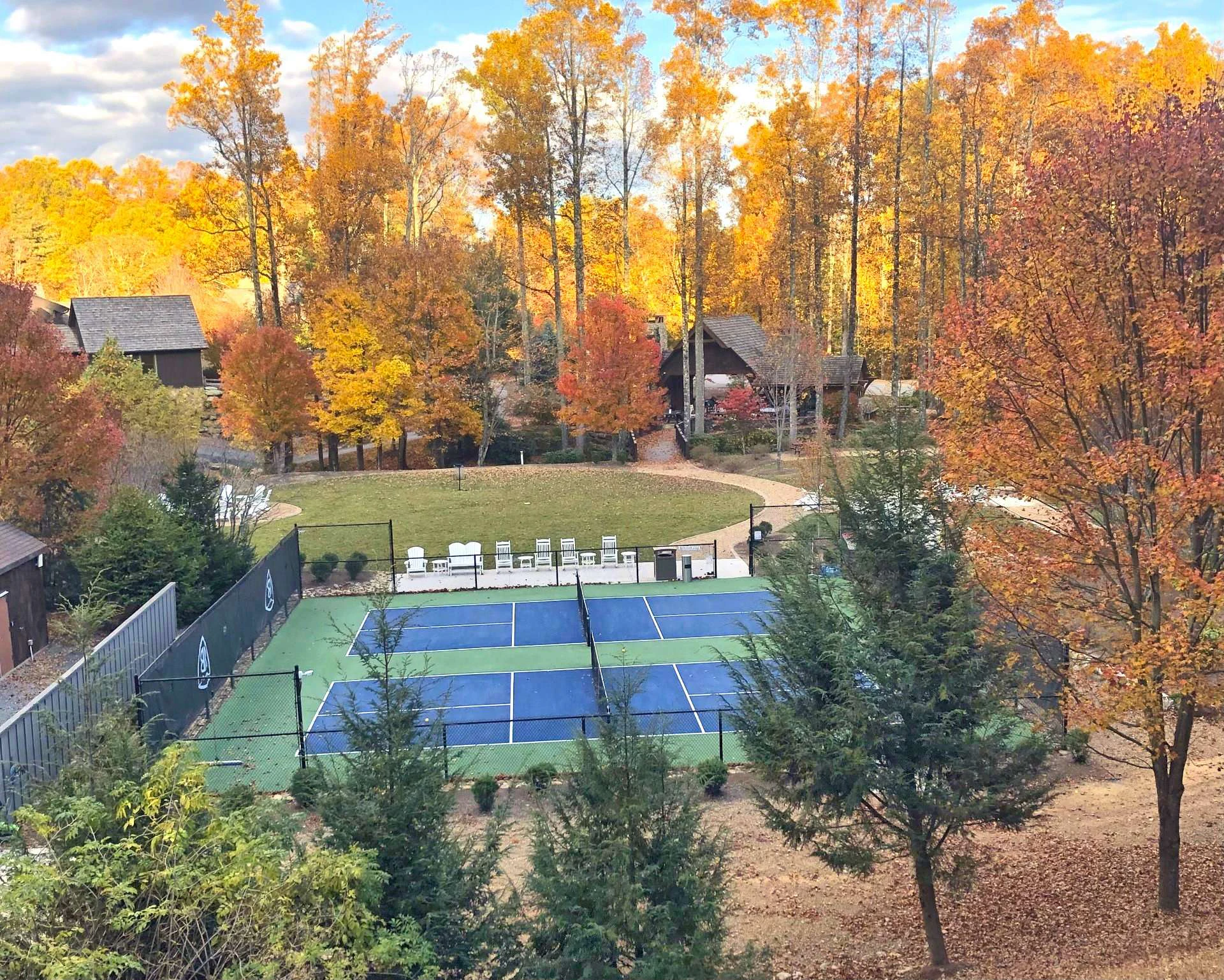 Image number 4 for the current listing