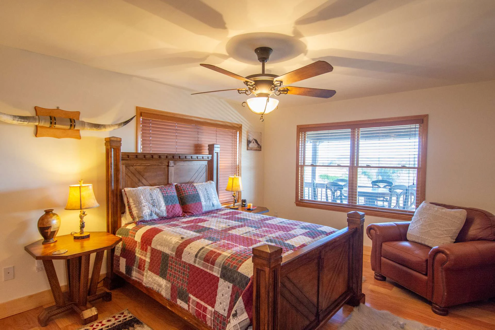 Image number 5 for the current listing
