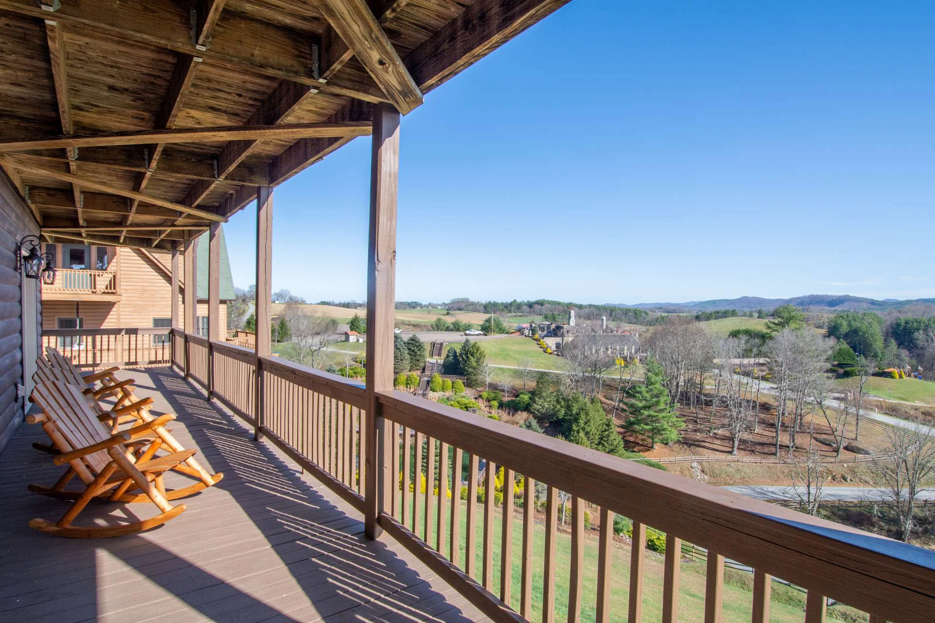 Image number 18 for the current listing