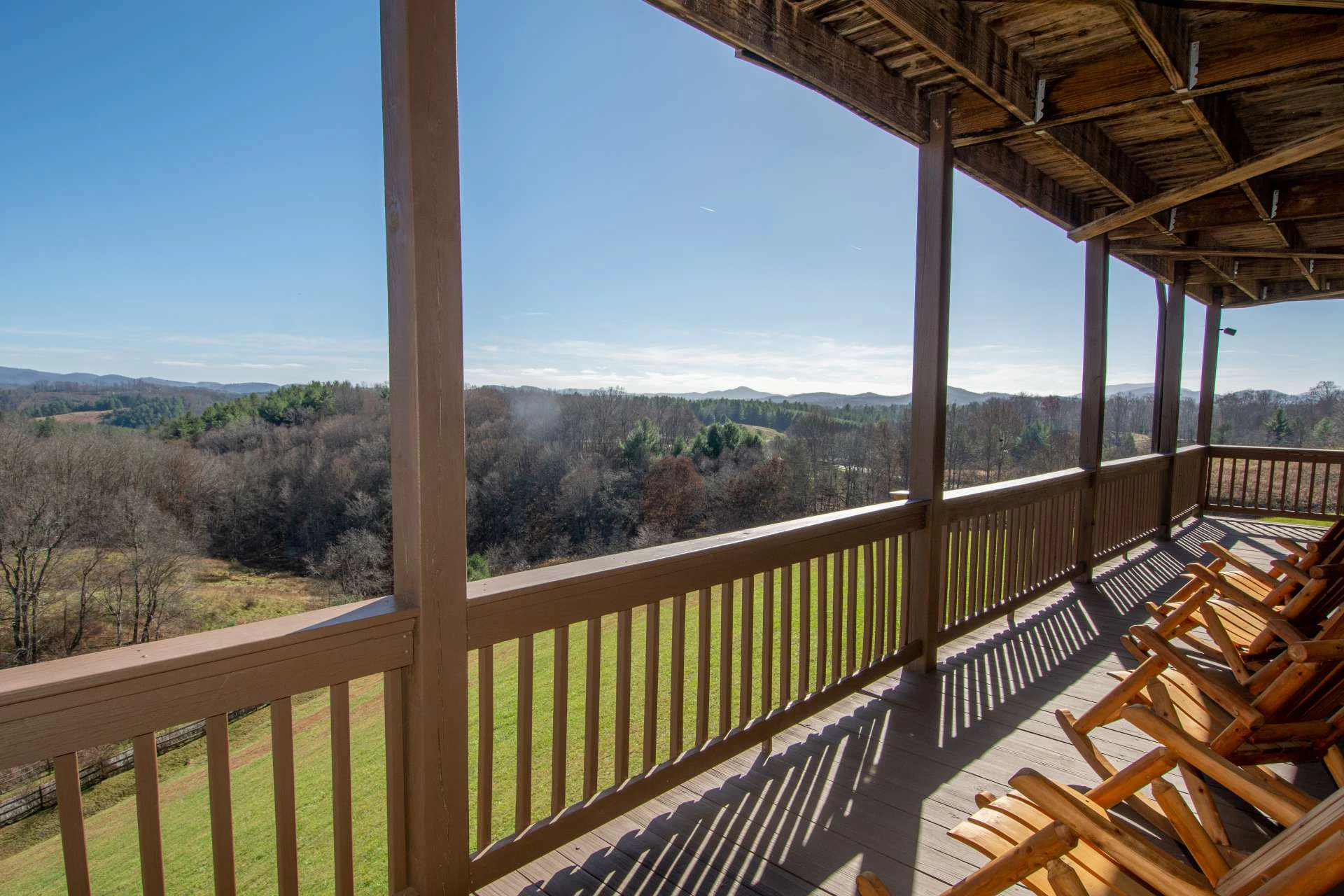 Image number 19 for the current listing