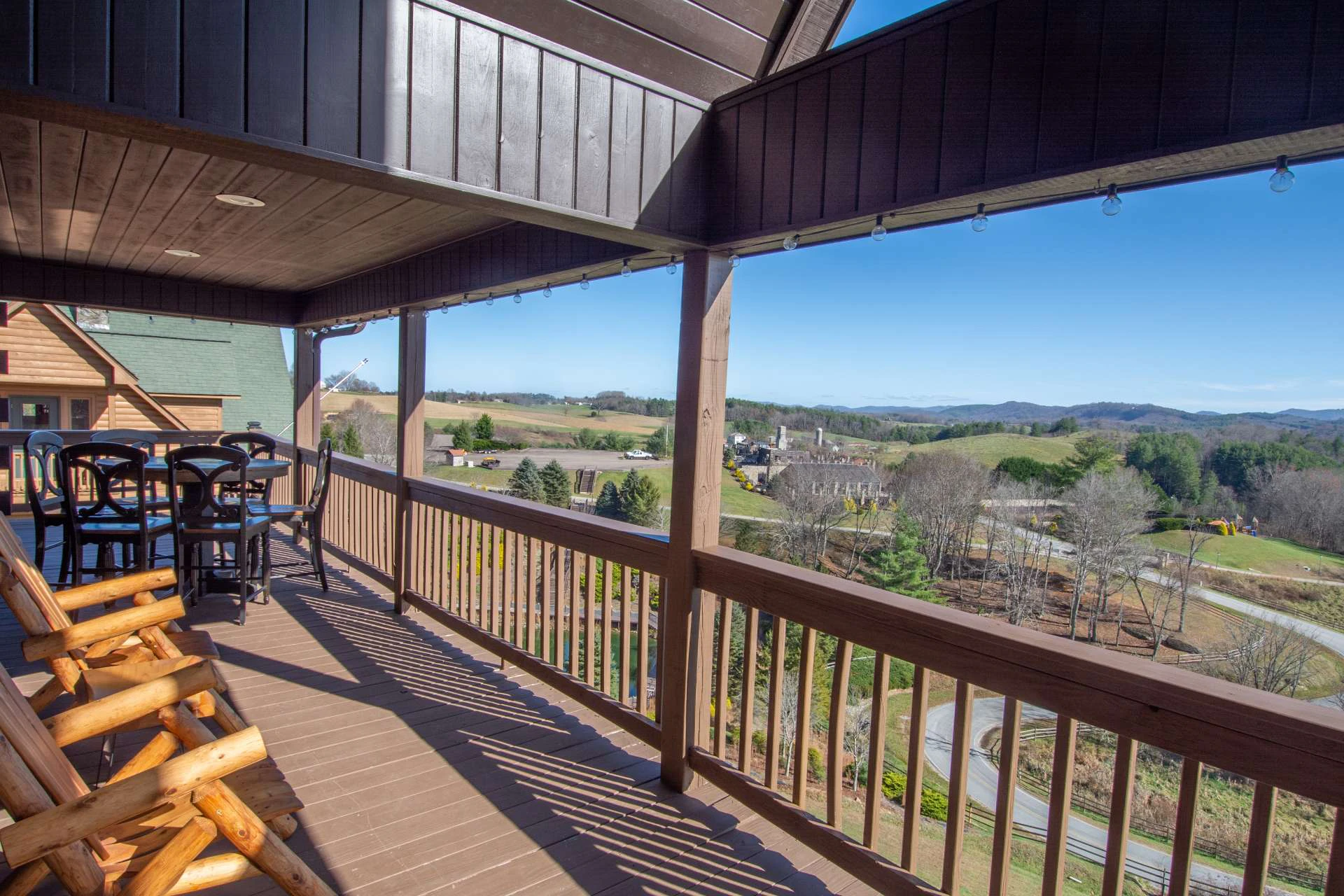 Image number 4 for the current listing