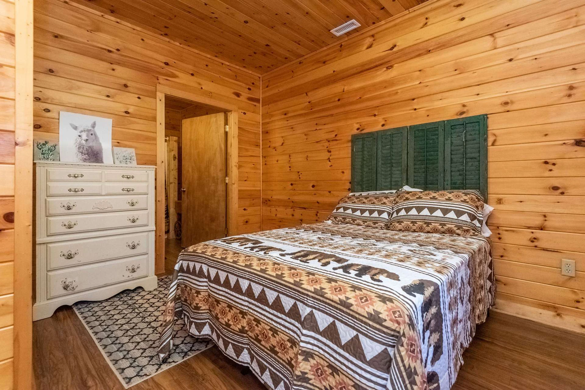 Image number 7 for the current listing