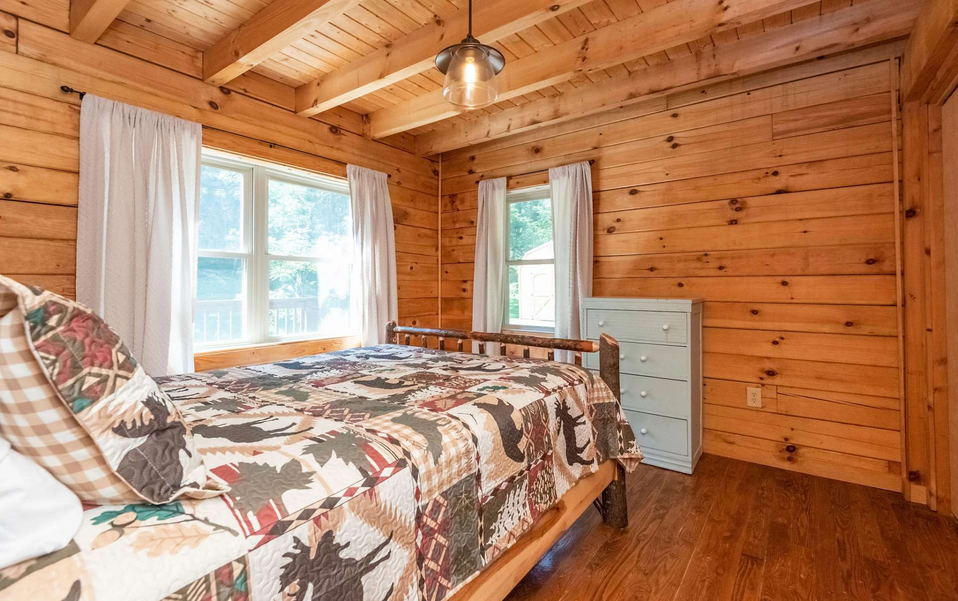 Image number 4 for the current listing
