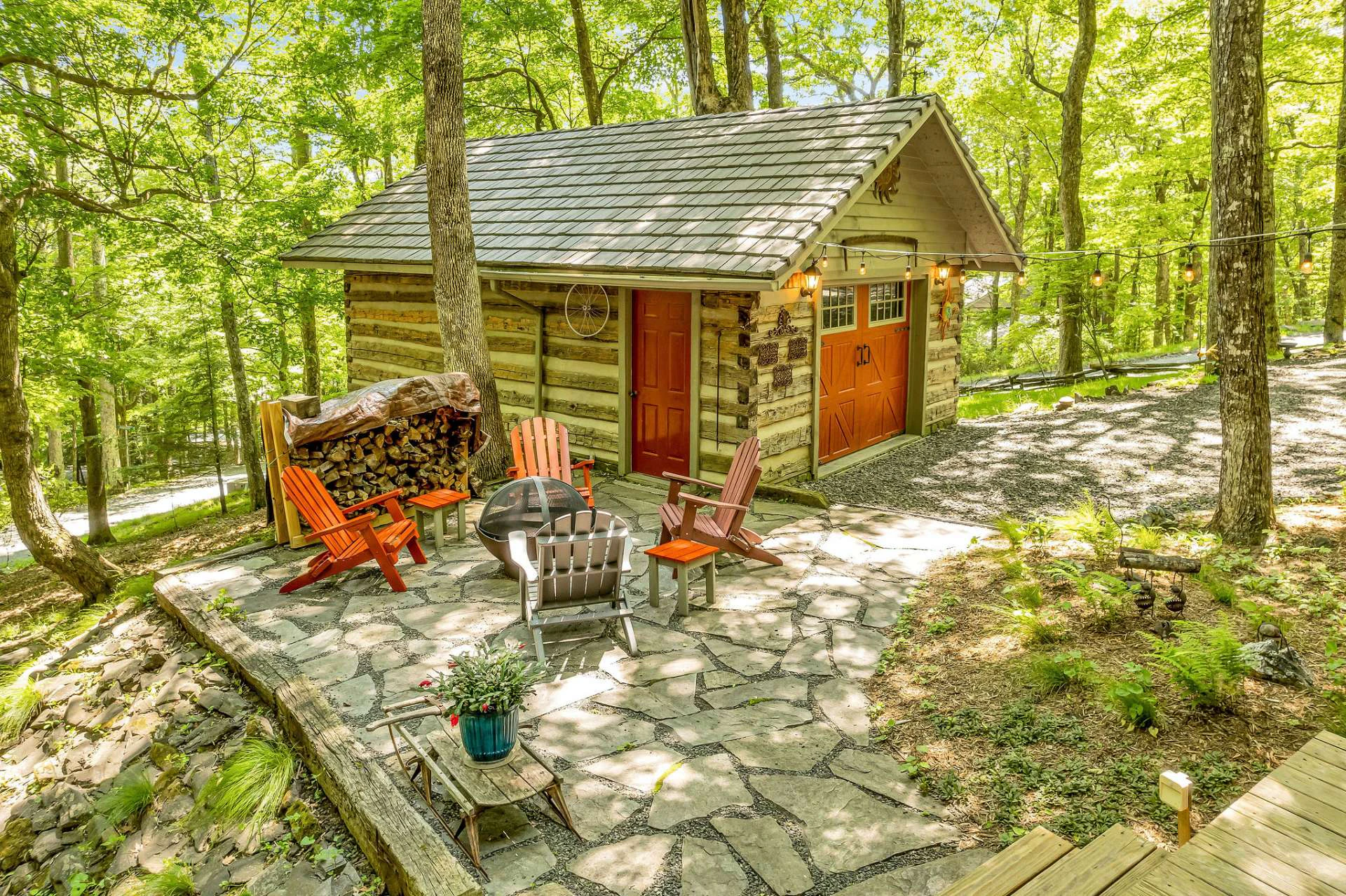 Image number 13 for the current listing