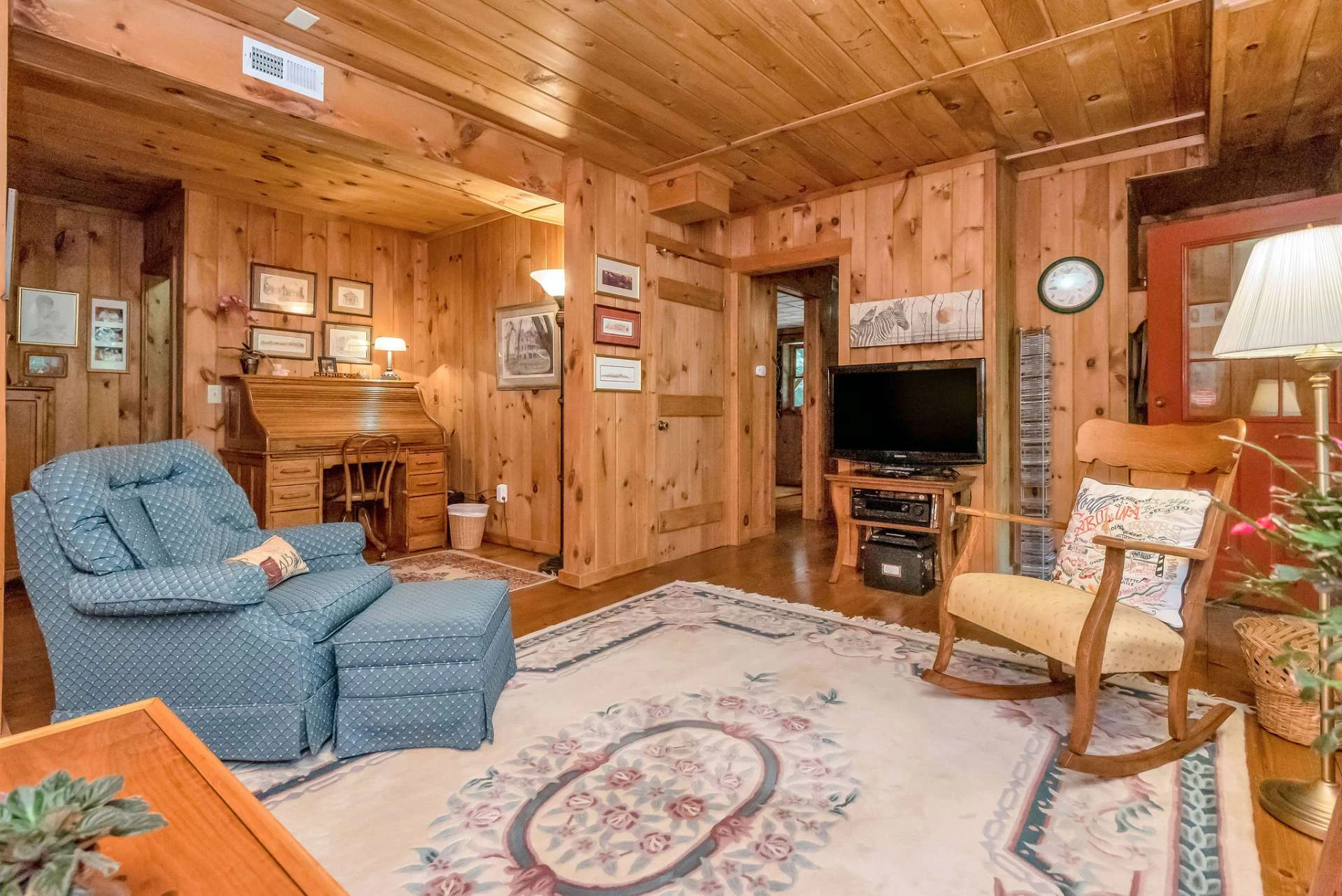 Image number 5 for the current listing