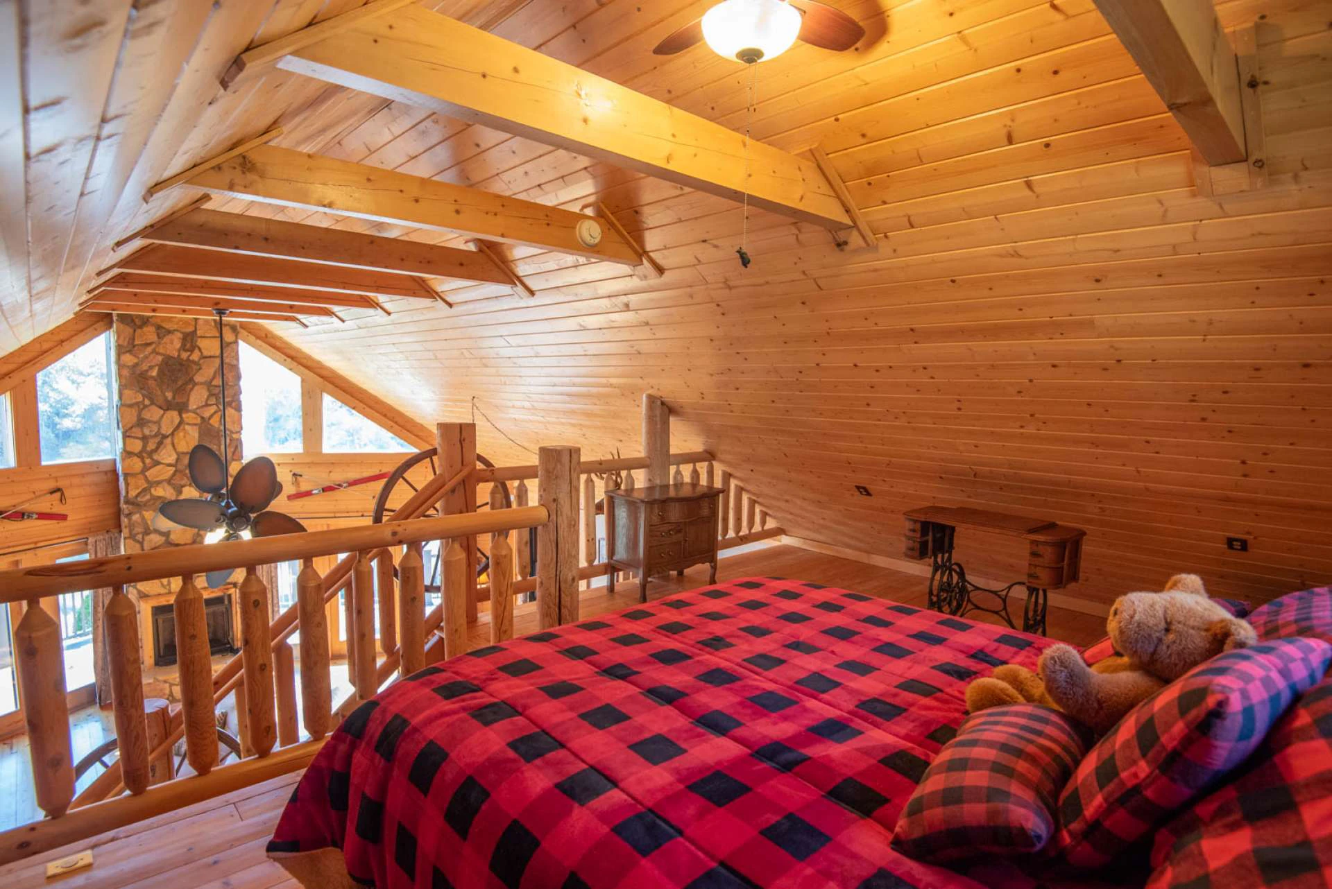Image number 2 for the current listing