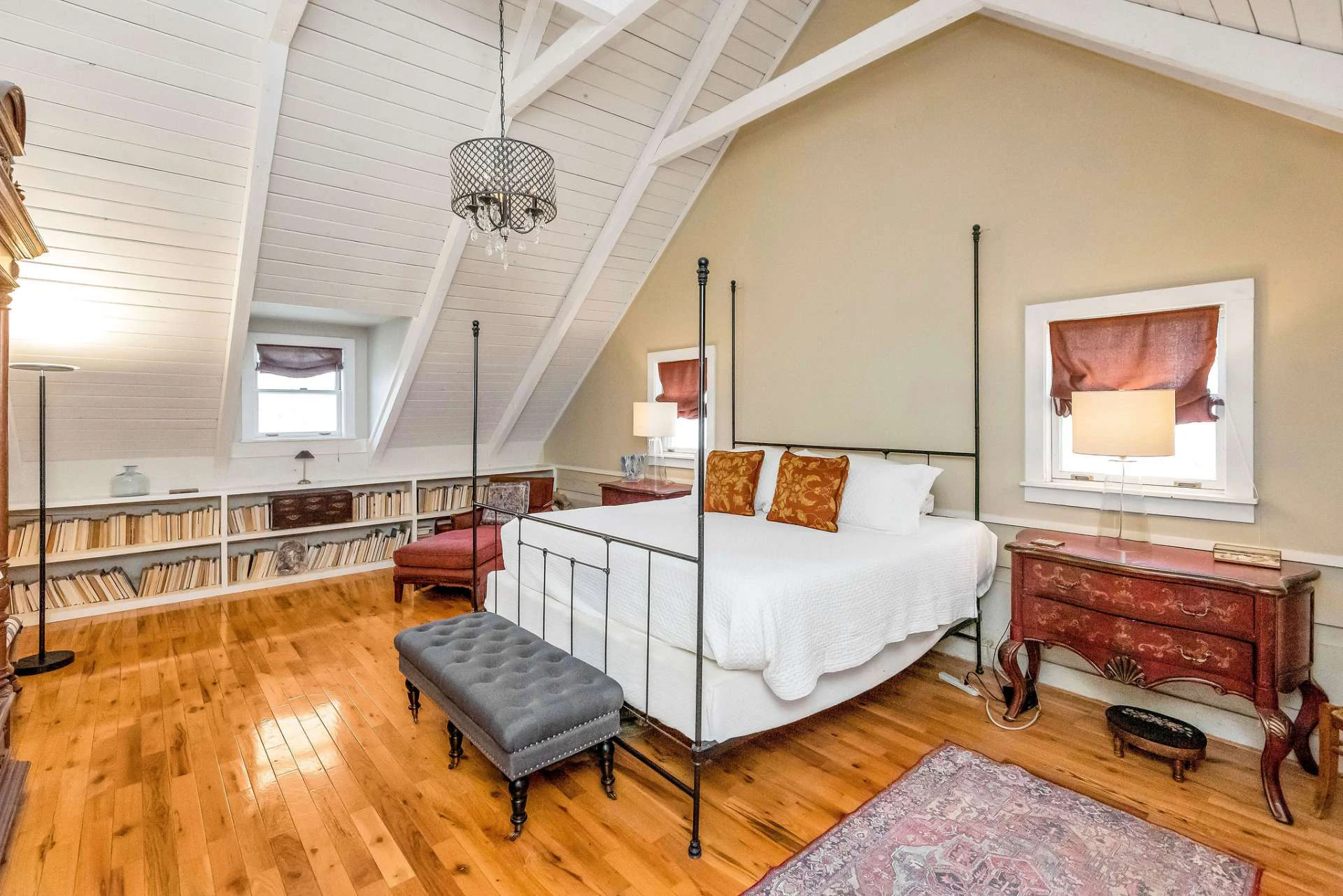 Image number 5 for the current listing