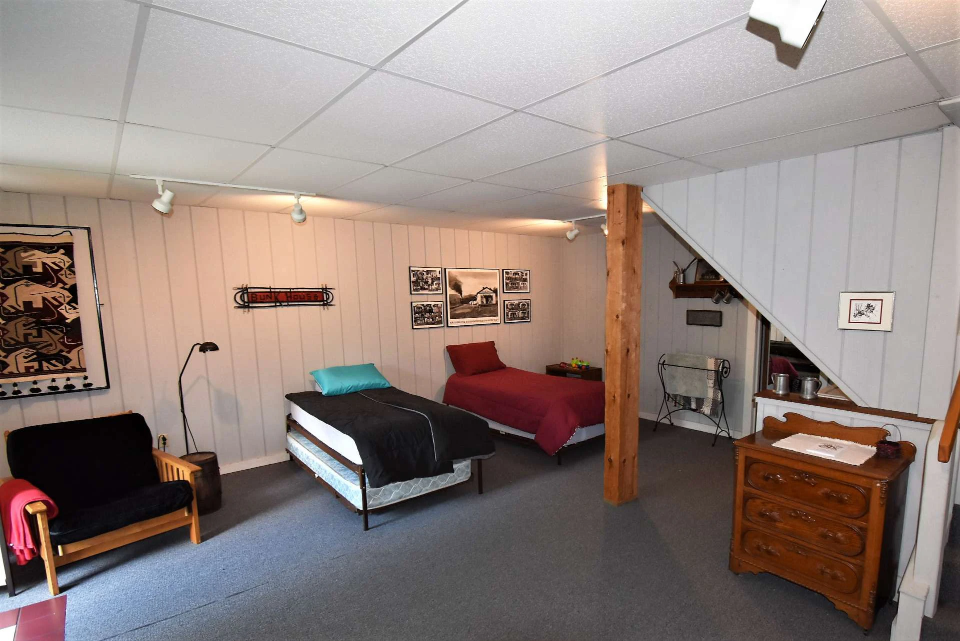 Image number 5 for the current listing