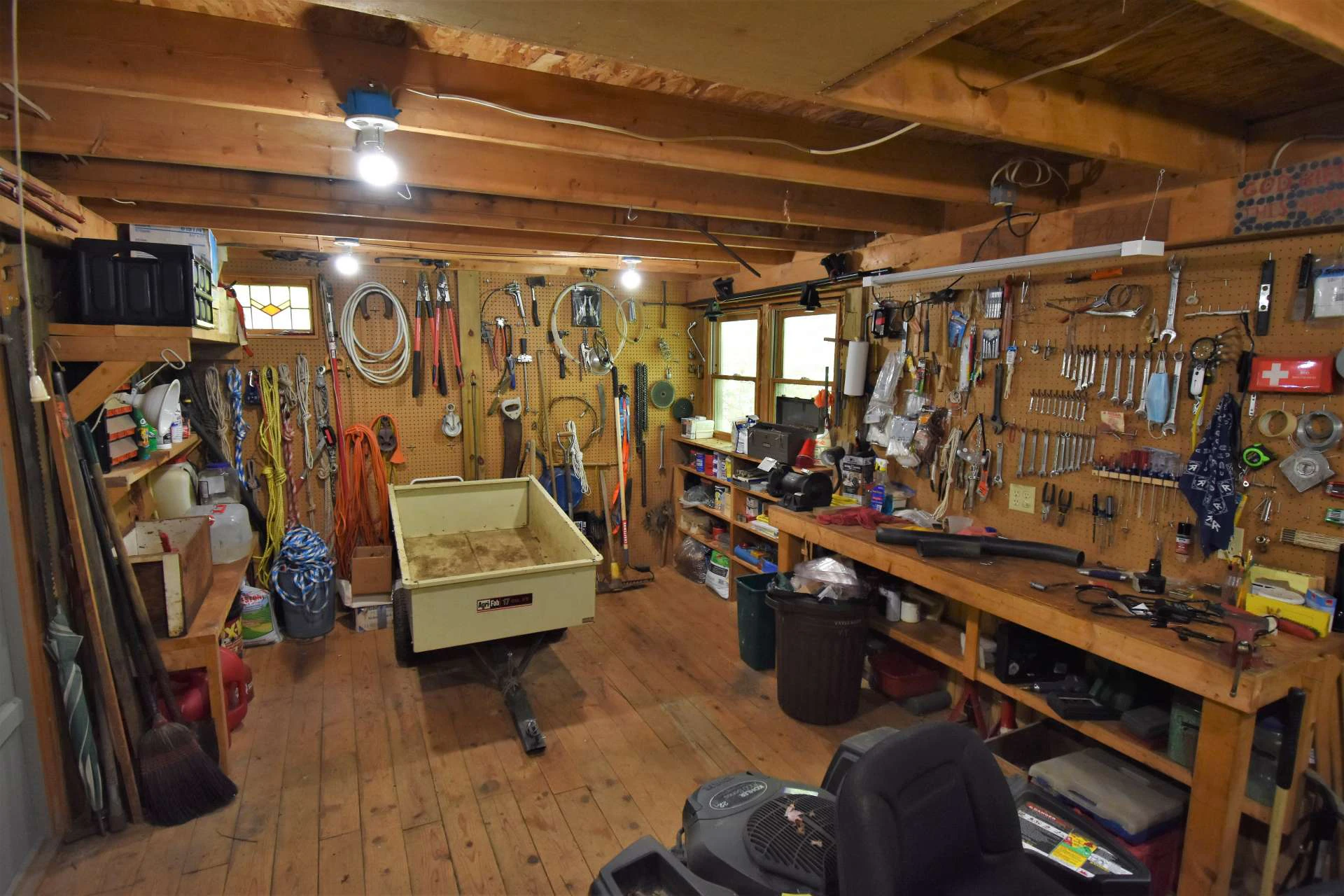 Image number 6 for the current listing