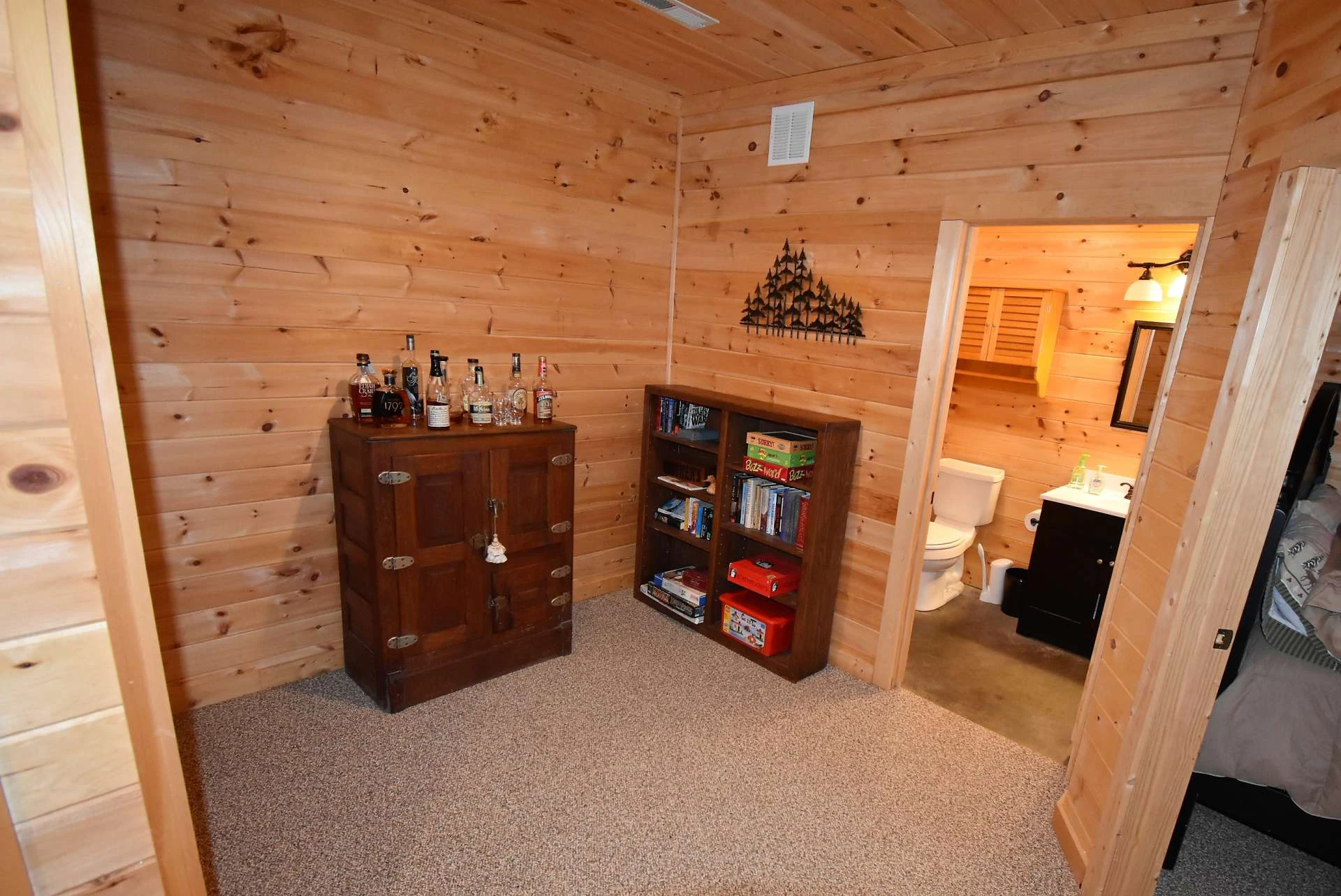 Image number 5 for the current listing
