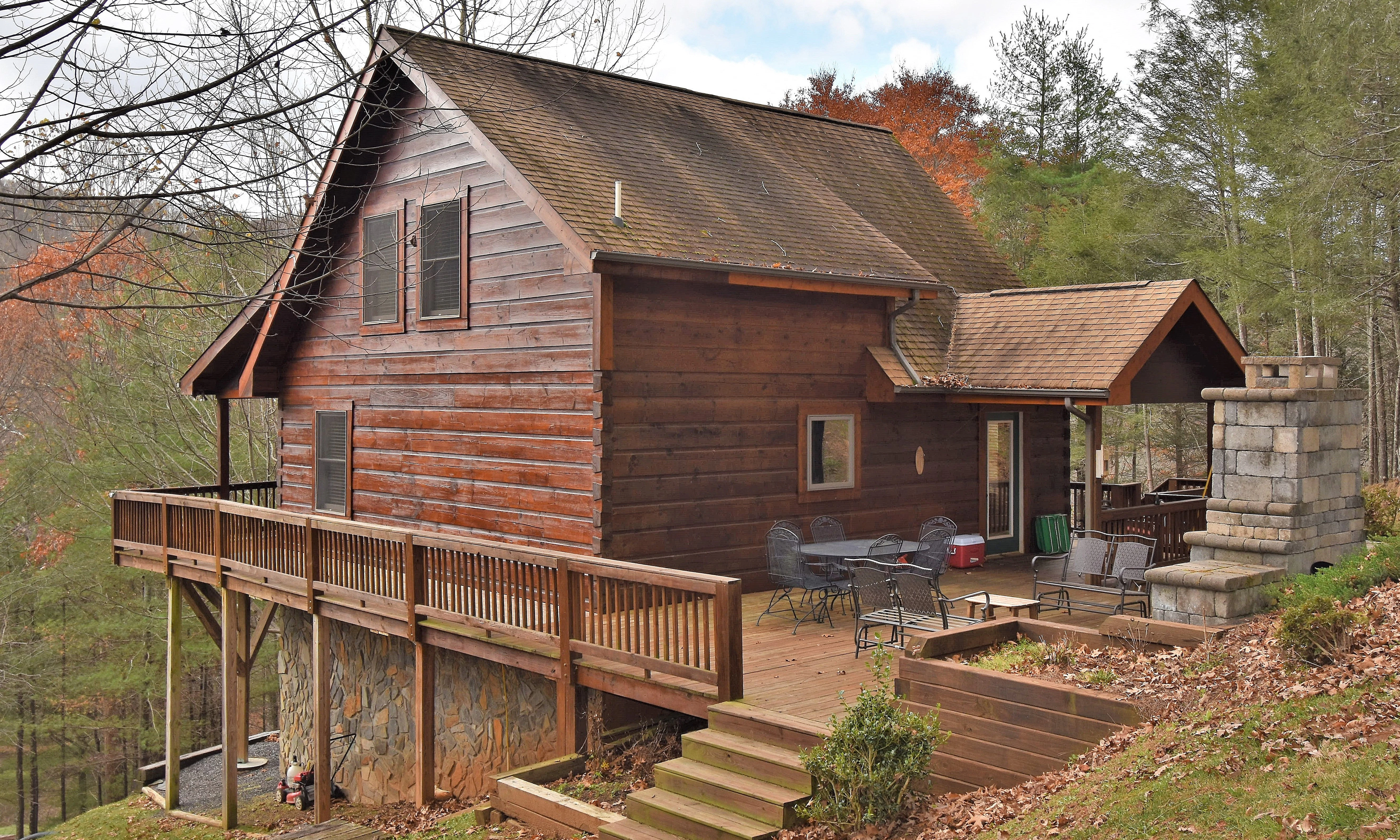 Image number 1 for the current listing