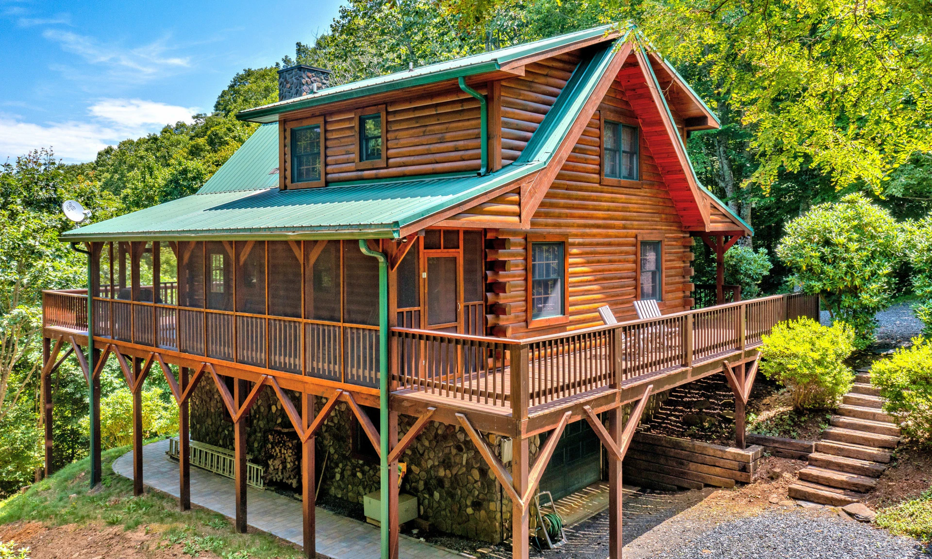 Image number 1 for the current listing