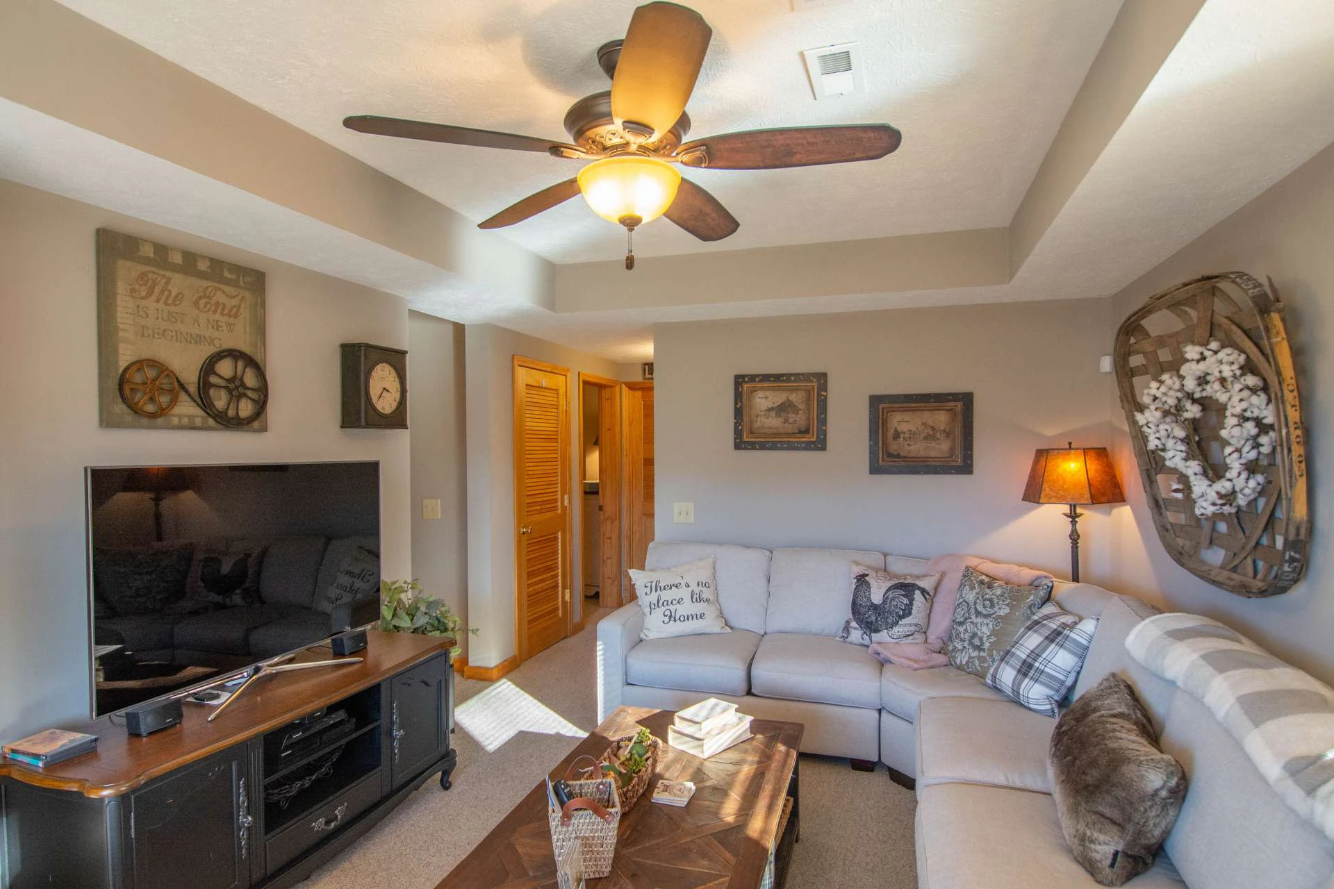 Image number 9 for the current listing