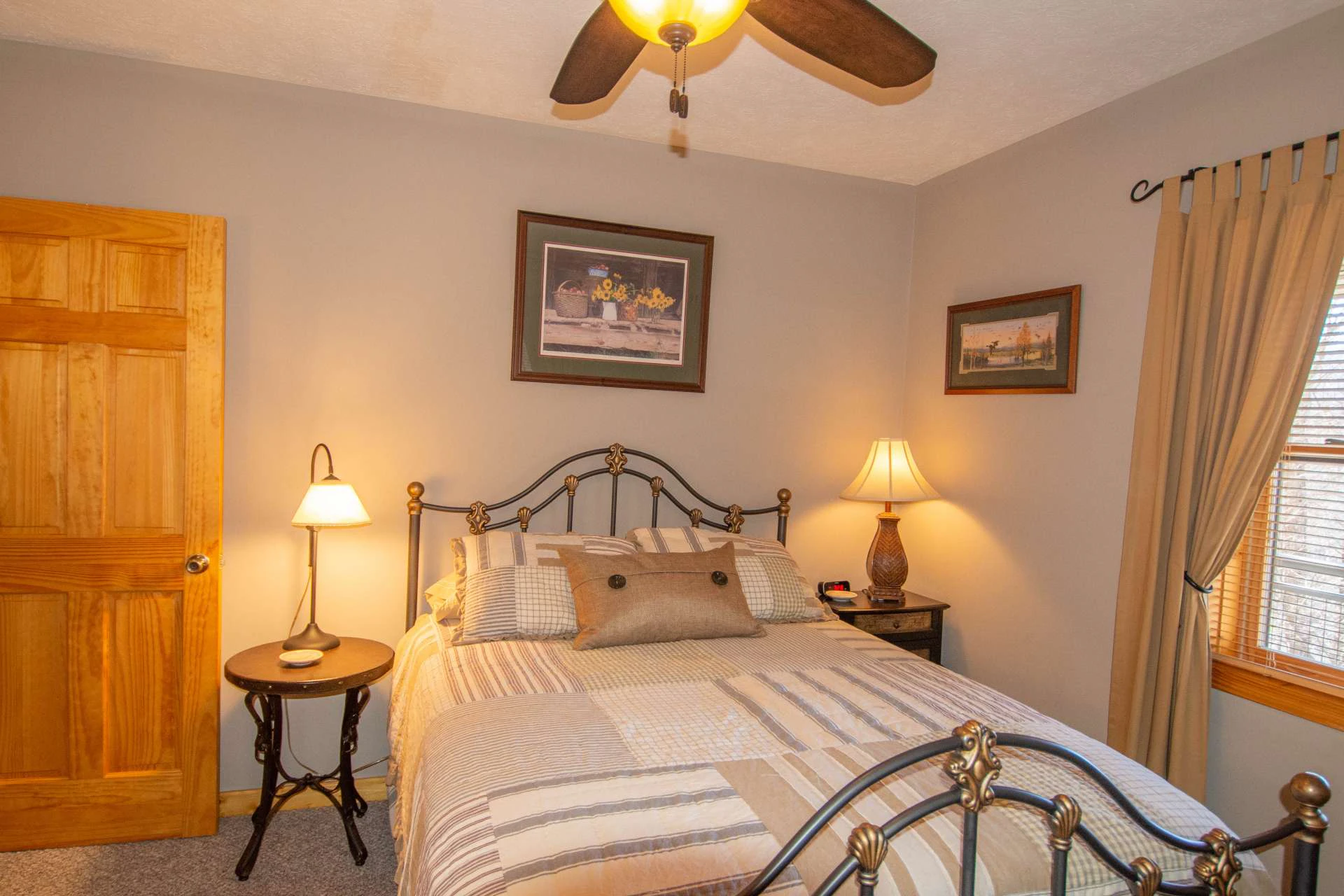 Image number 12 for the current listing